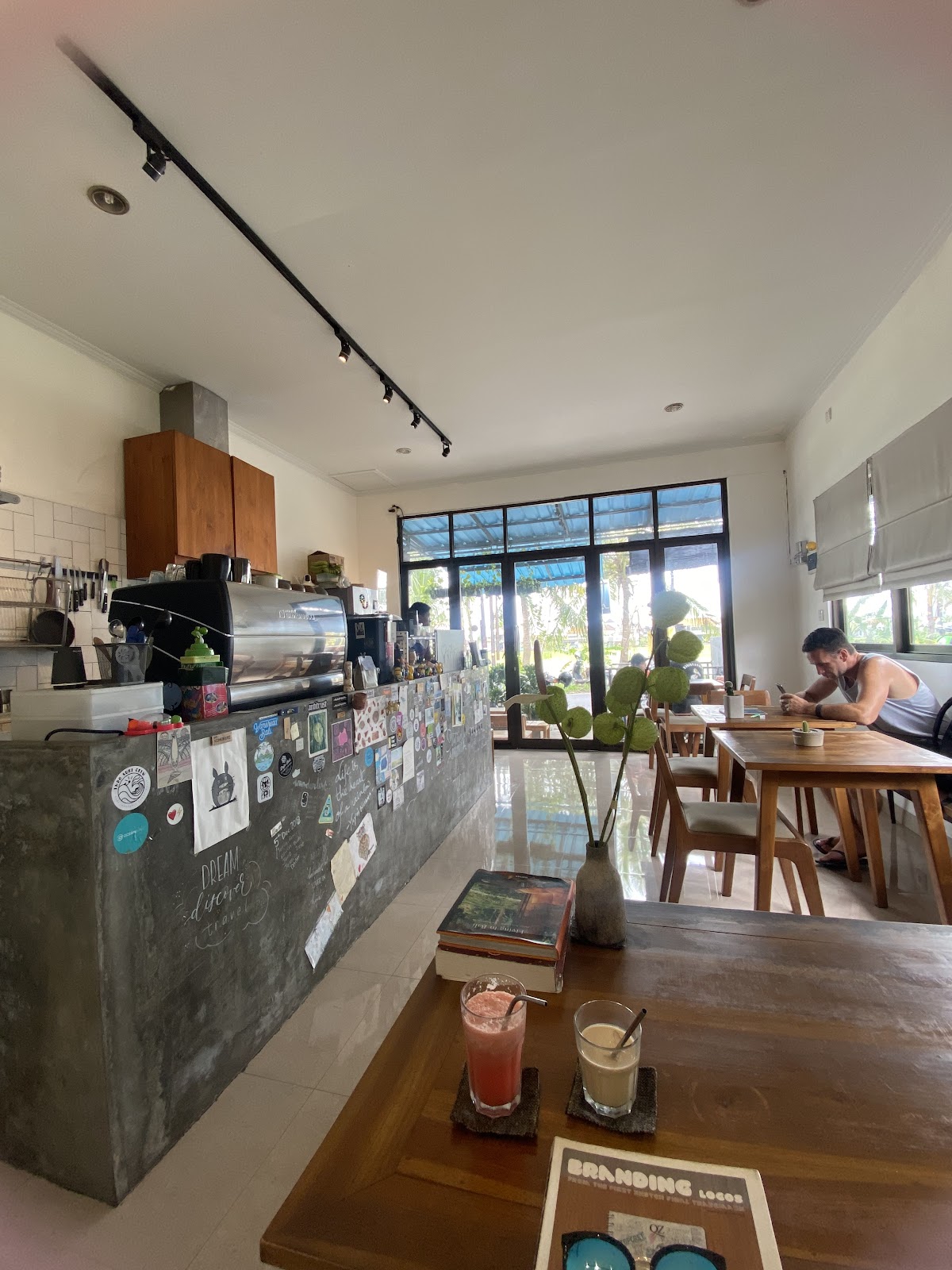 Jikaa Coffee x Eatery