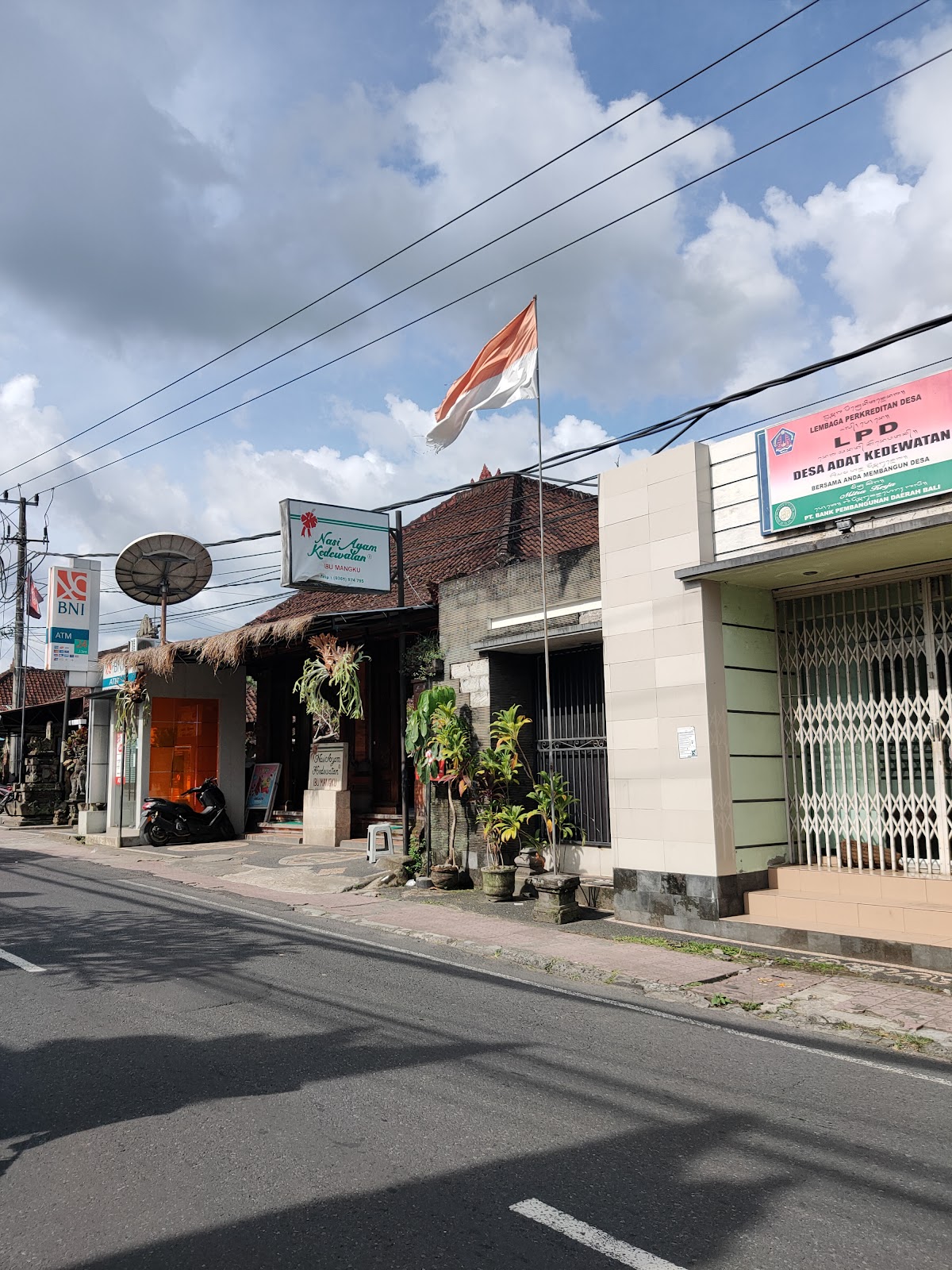 Nasi Ayam Kedewatan Ibu Mangku