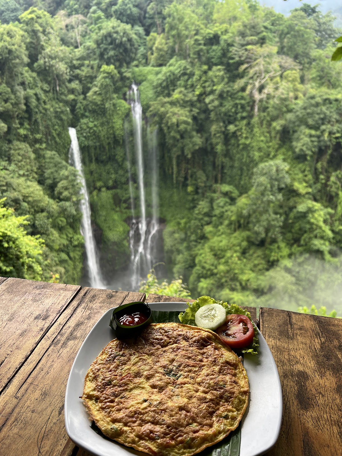 Hanging Restaurant & Bar