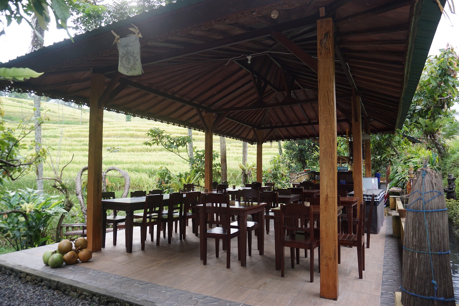 Warung Samboga Besikalung