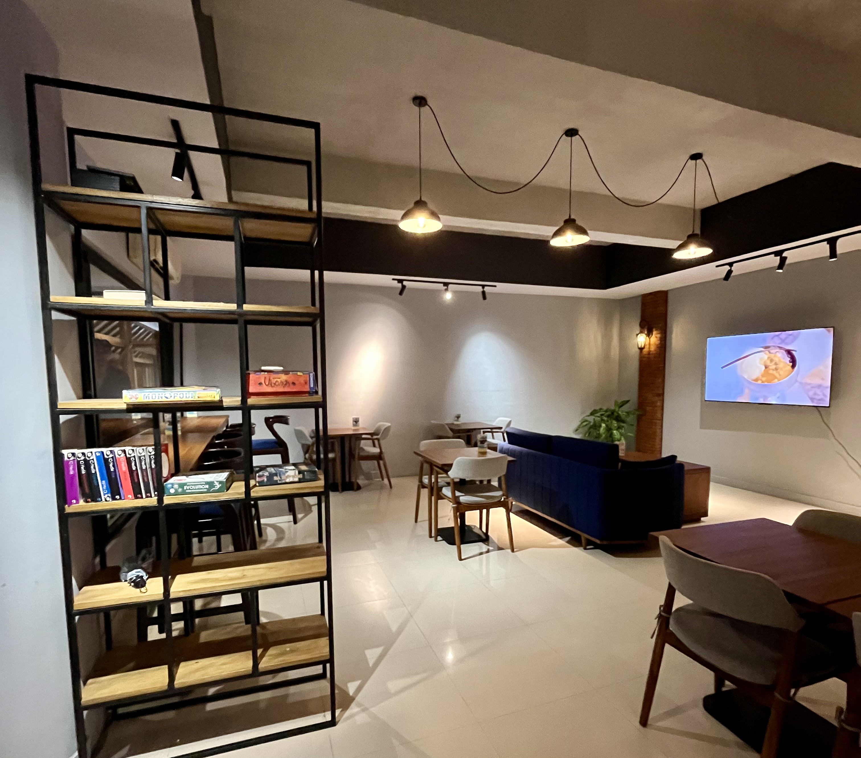 Aurora Plagoo restaurant