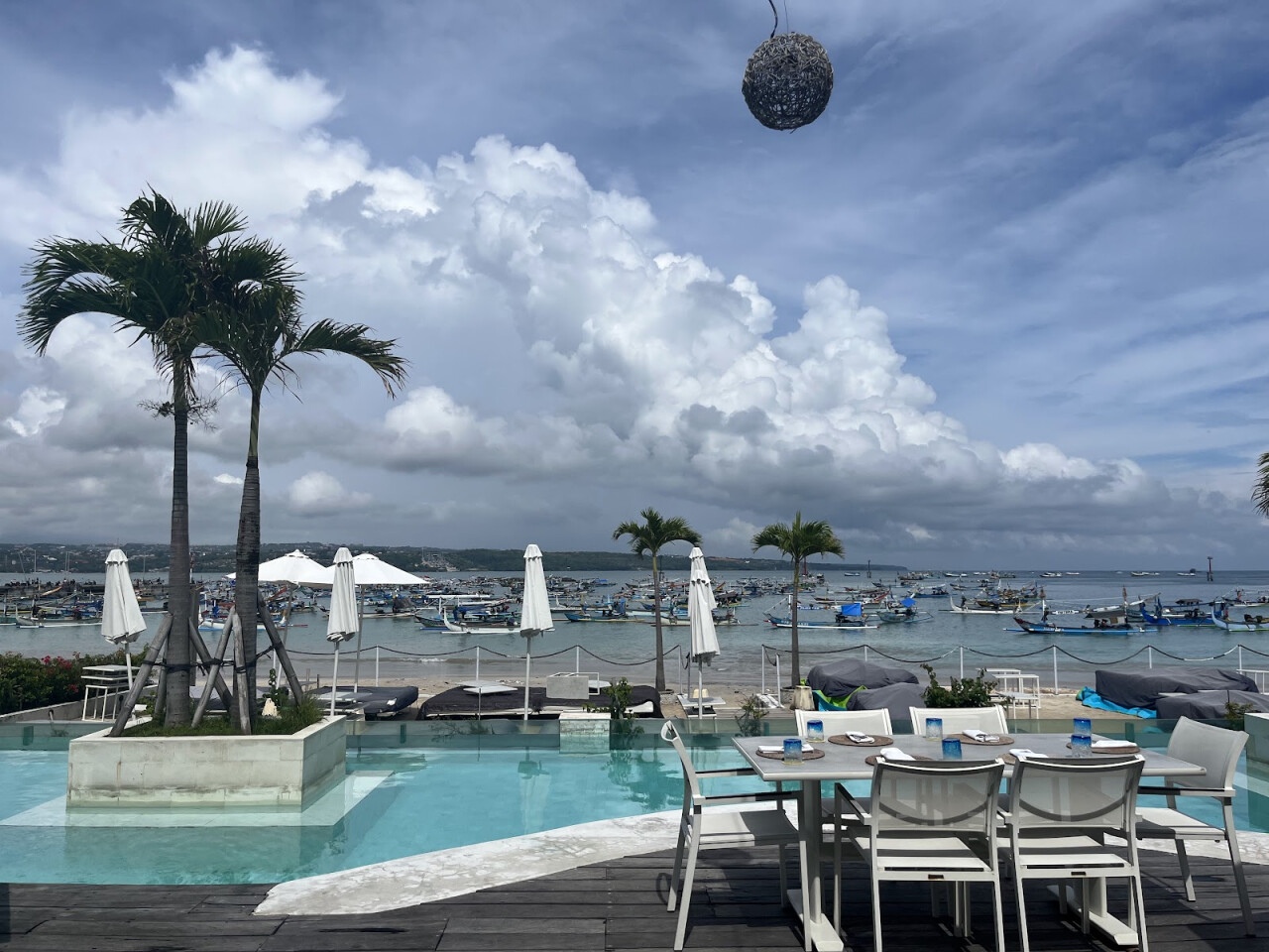Azure beach club & restaurant Jimbaran