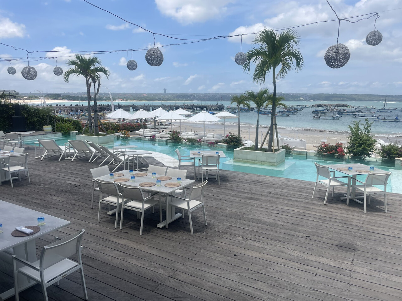 Azure beach club & restaurant Jimbaran