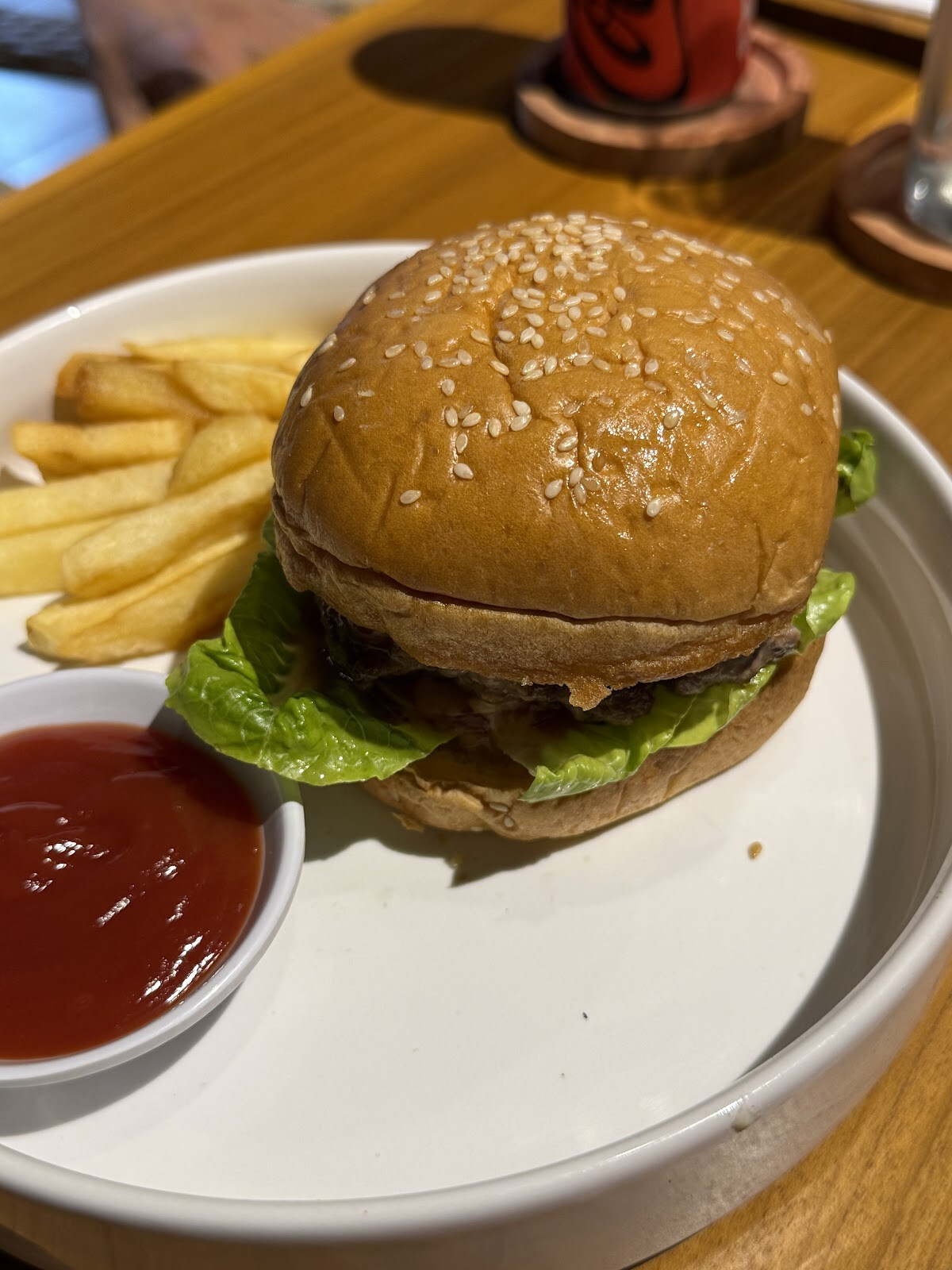 Made's Bistro