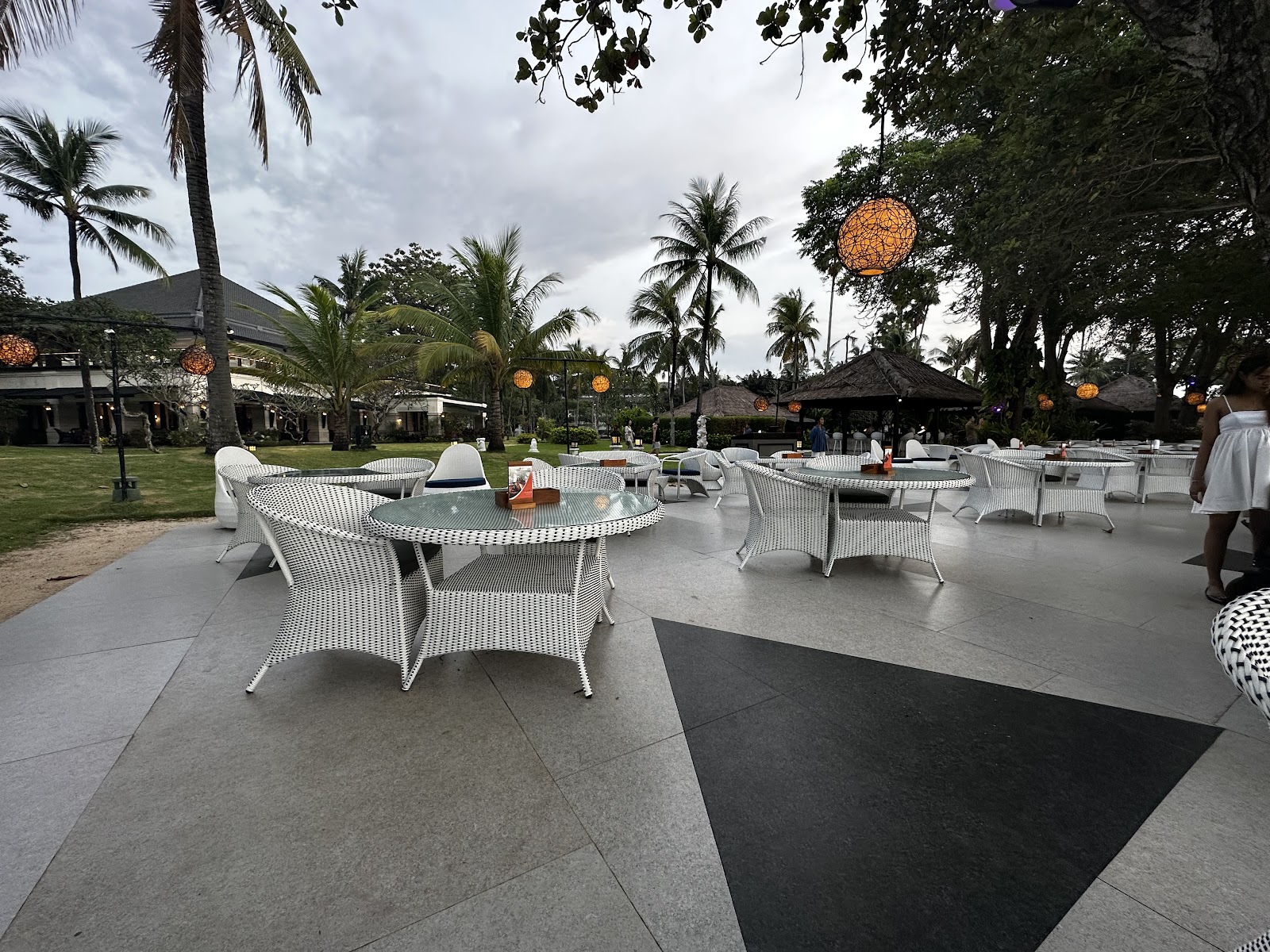 Sunset Beach Bar & Grill