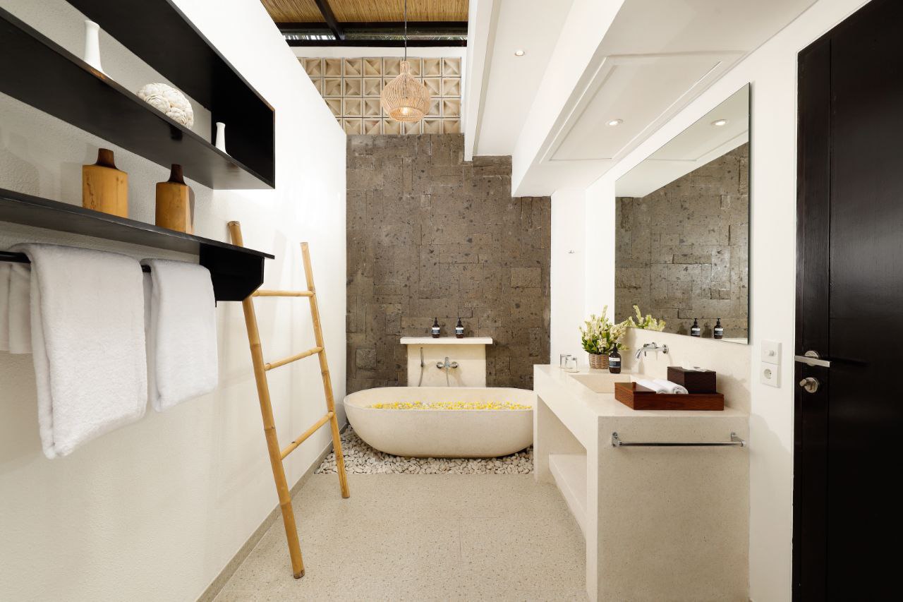 Вилла стильная Табанан 4 и более спален