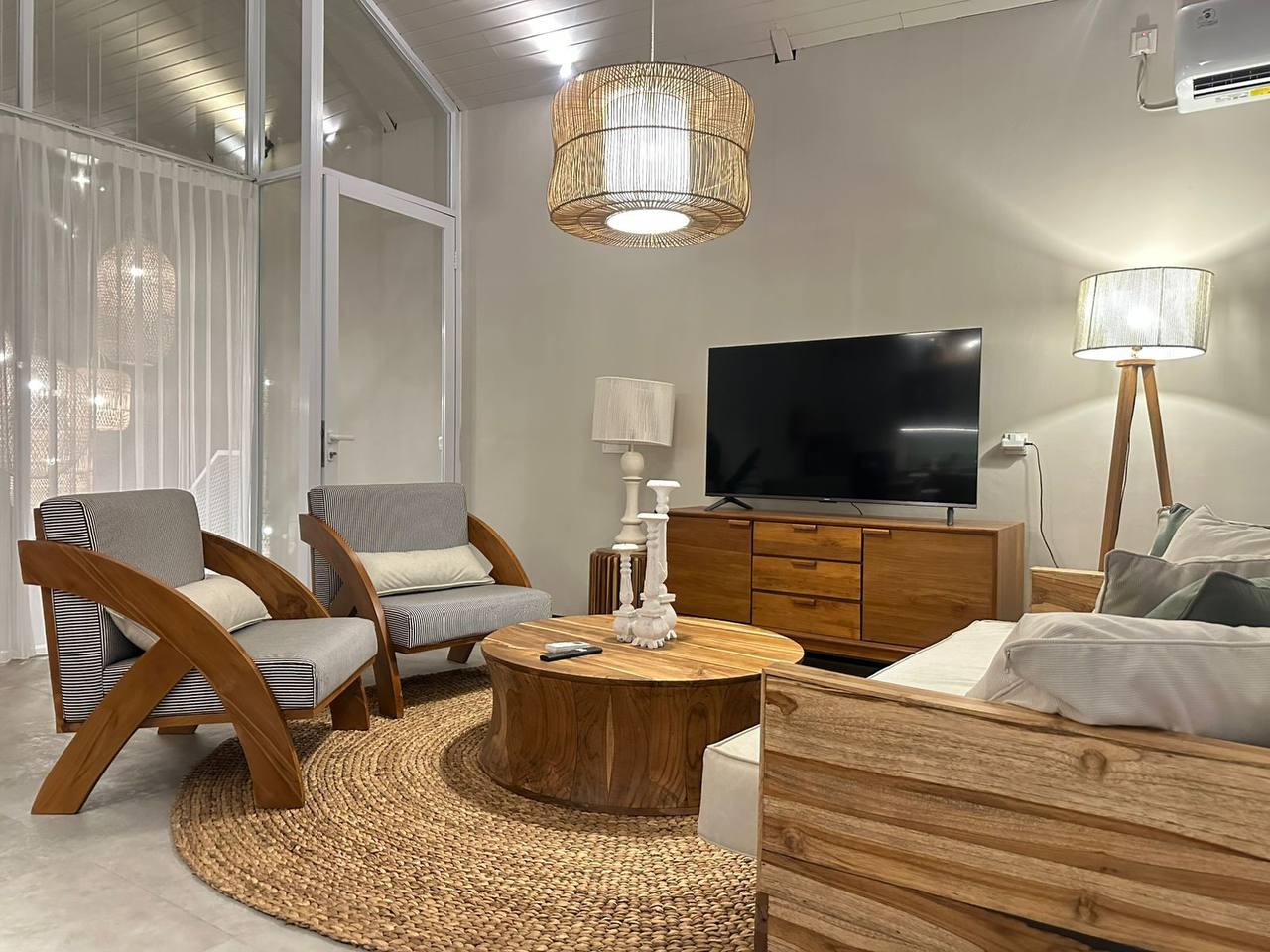 Вилла просторная Беноа (нуса дуа) 2 спальни