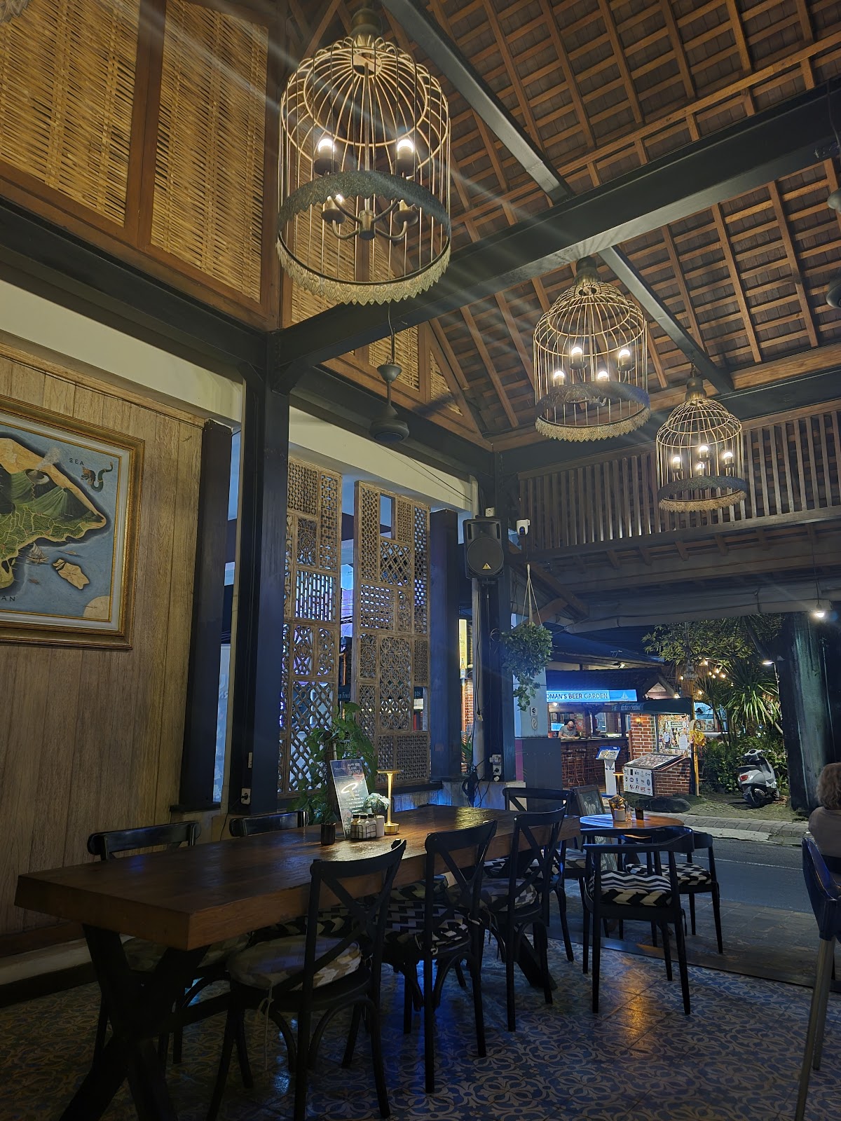 Philanthropy Restaurant & Bar