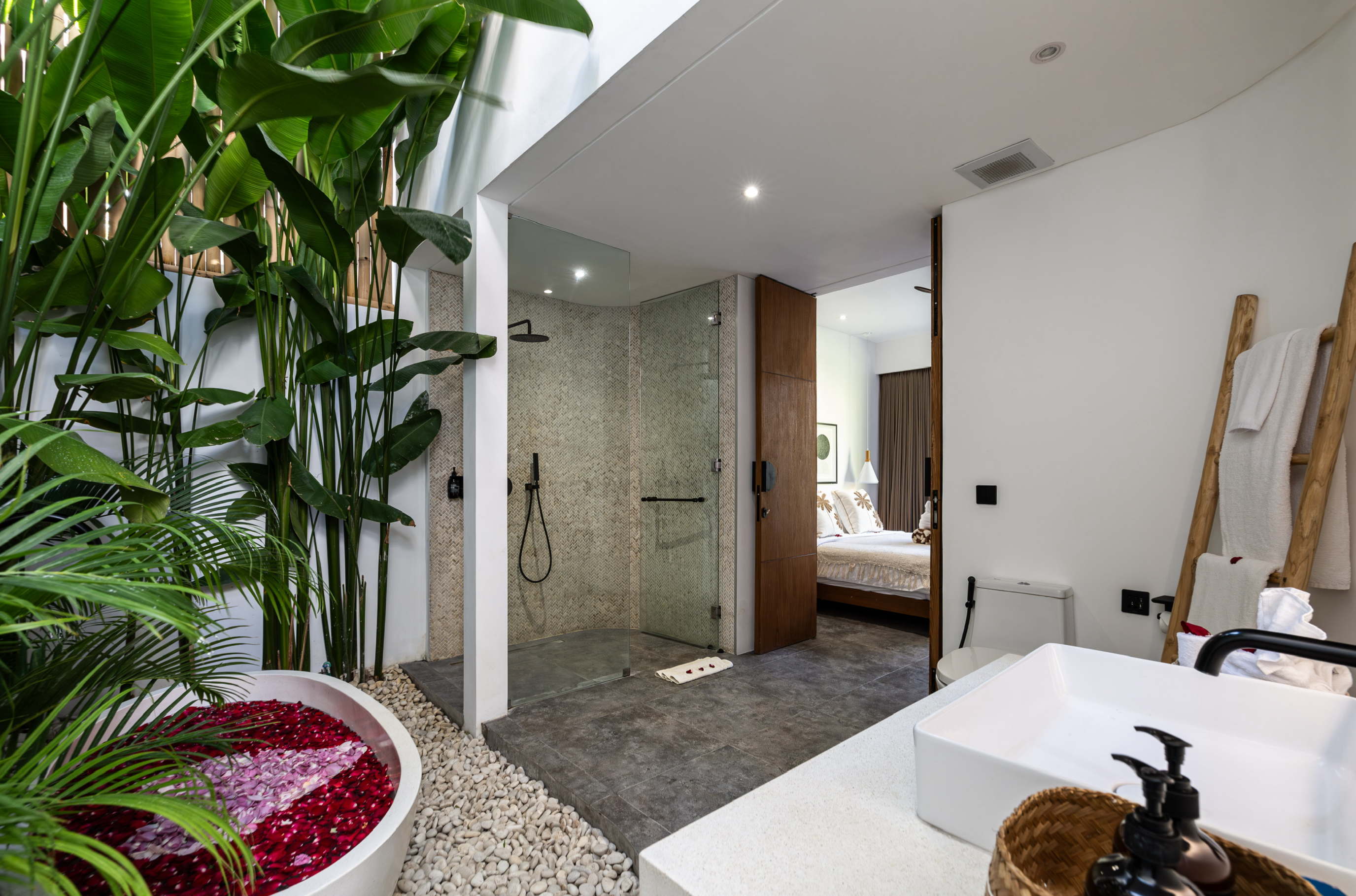 Вилла luxury 4-br villa 300m from beach Чангу 280м² 4 и более спален