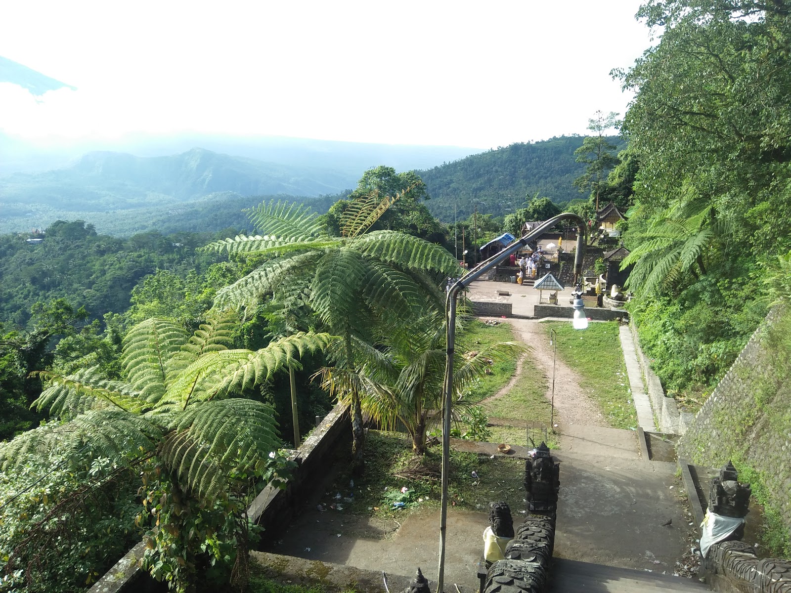 Храм Pura Pasar Agung Lempuyang