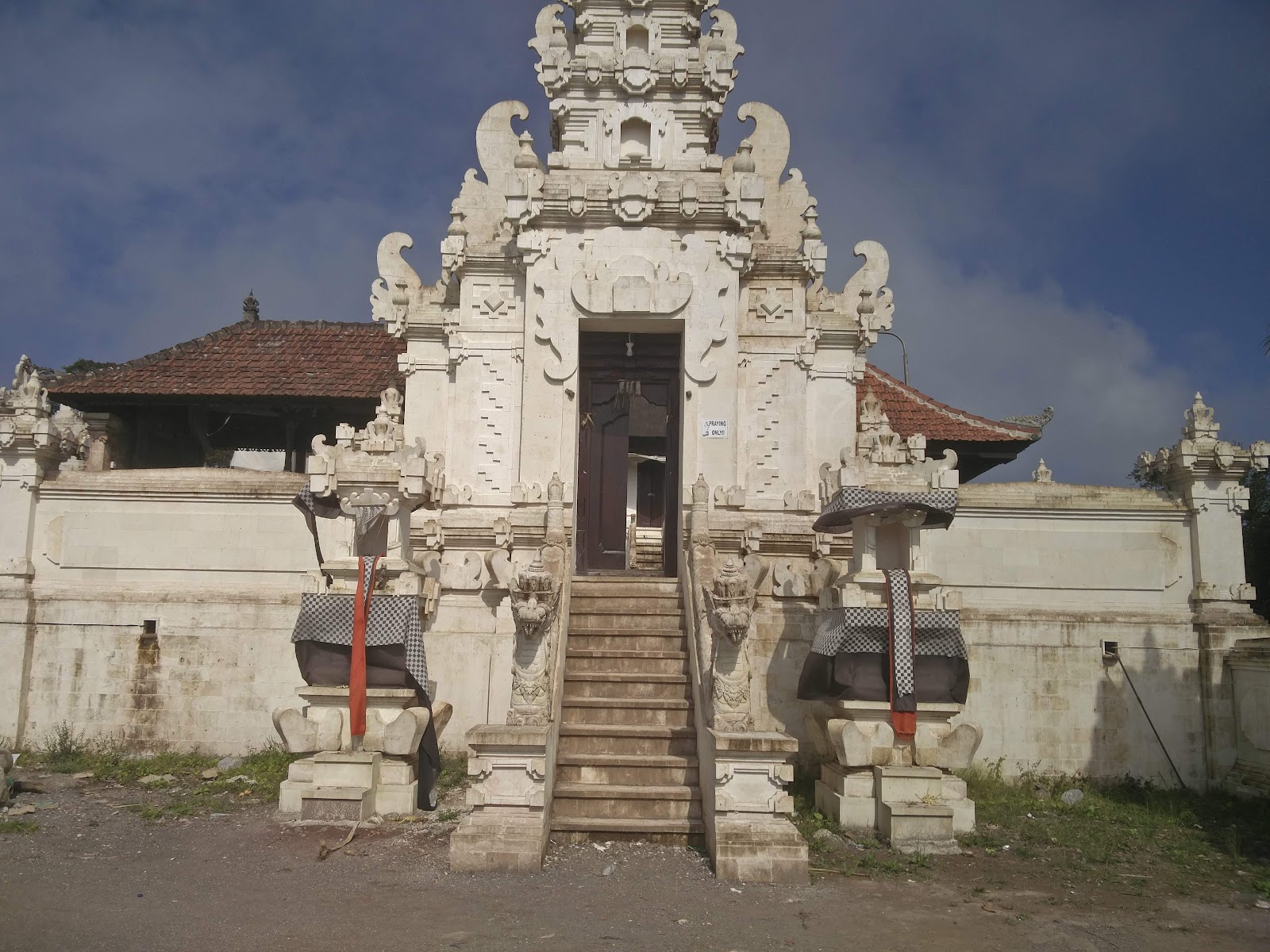 Храм Pura Pasar Agung Lempuyang