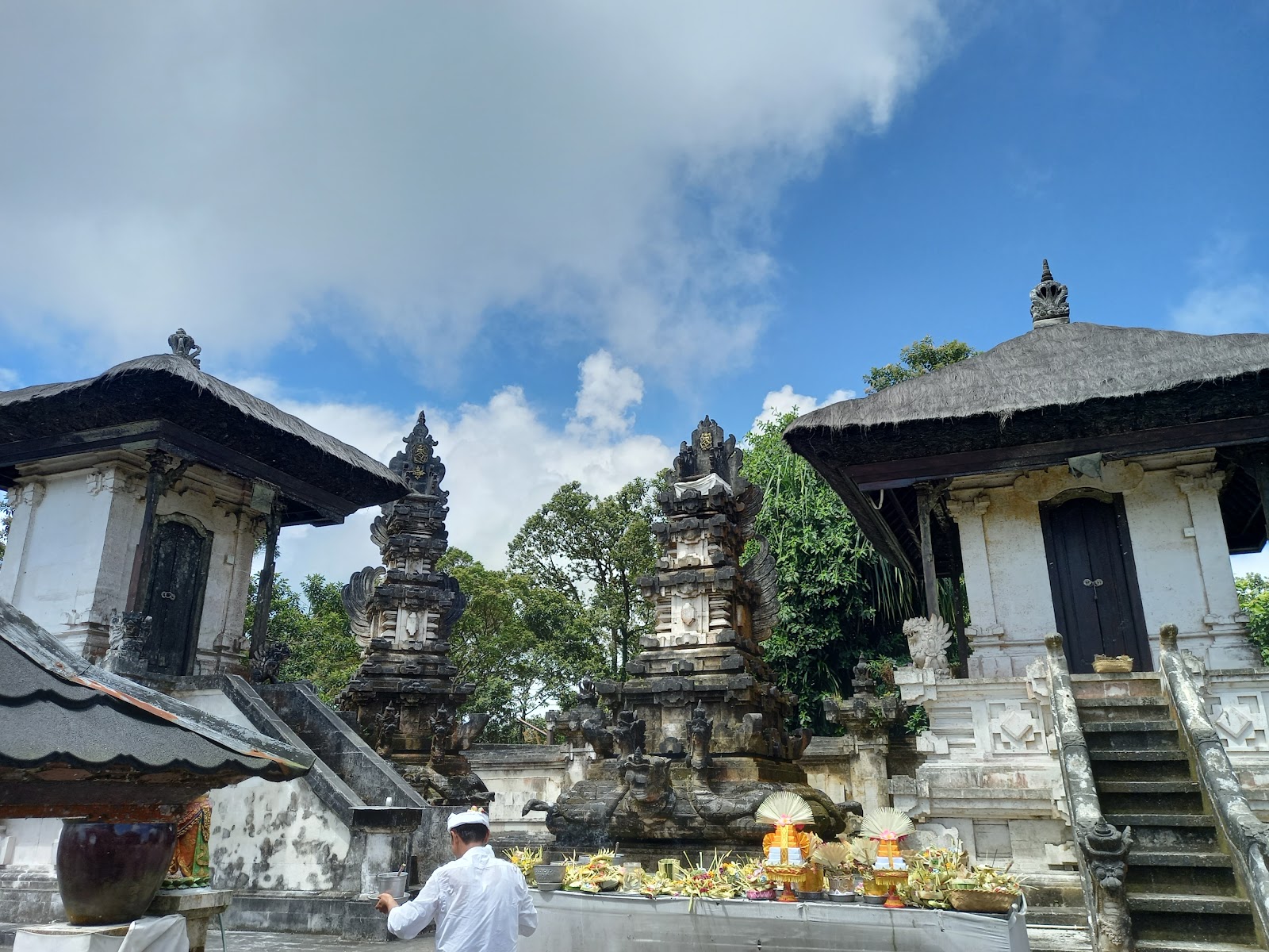 Храм Pura Pasar Agung Lempuyang