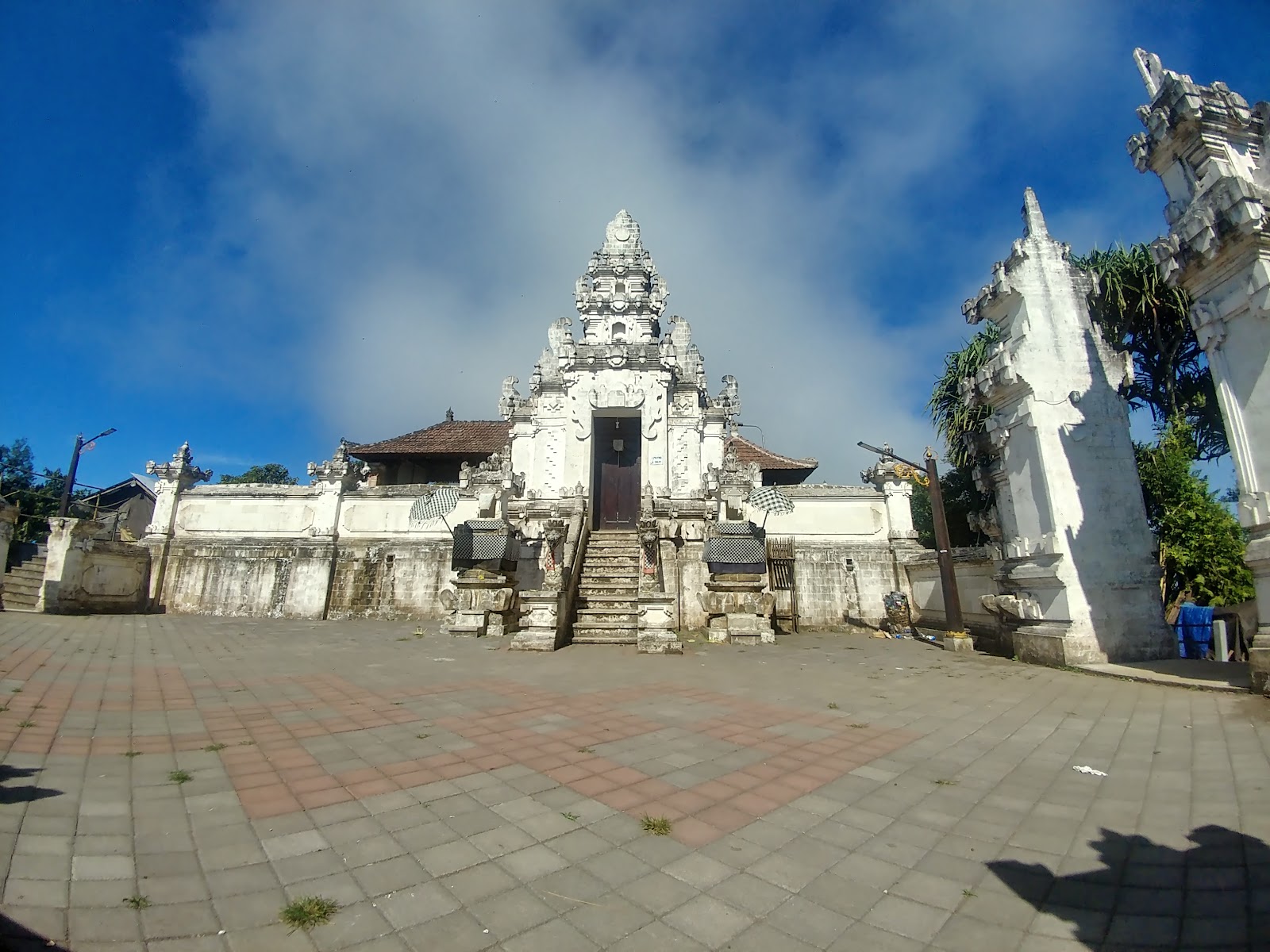 Храм Pura Pasar Agung Lempuyang