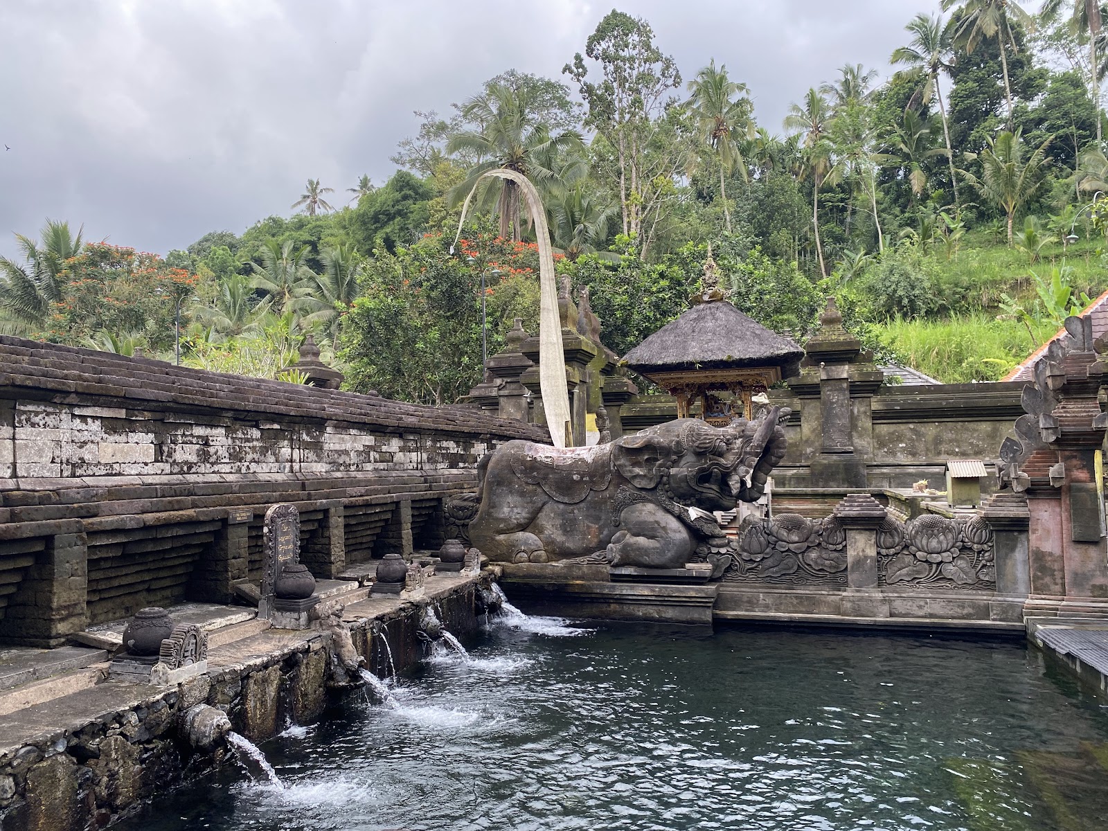 Храм Pura Tirta Empul
