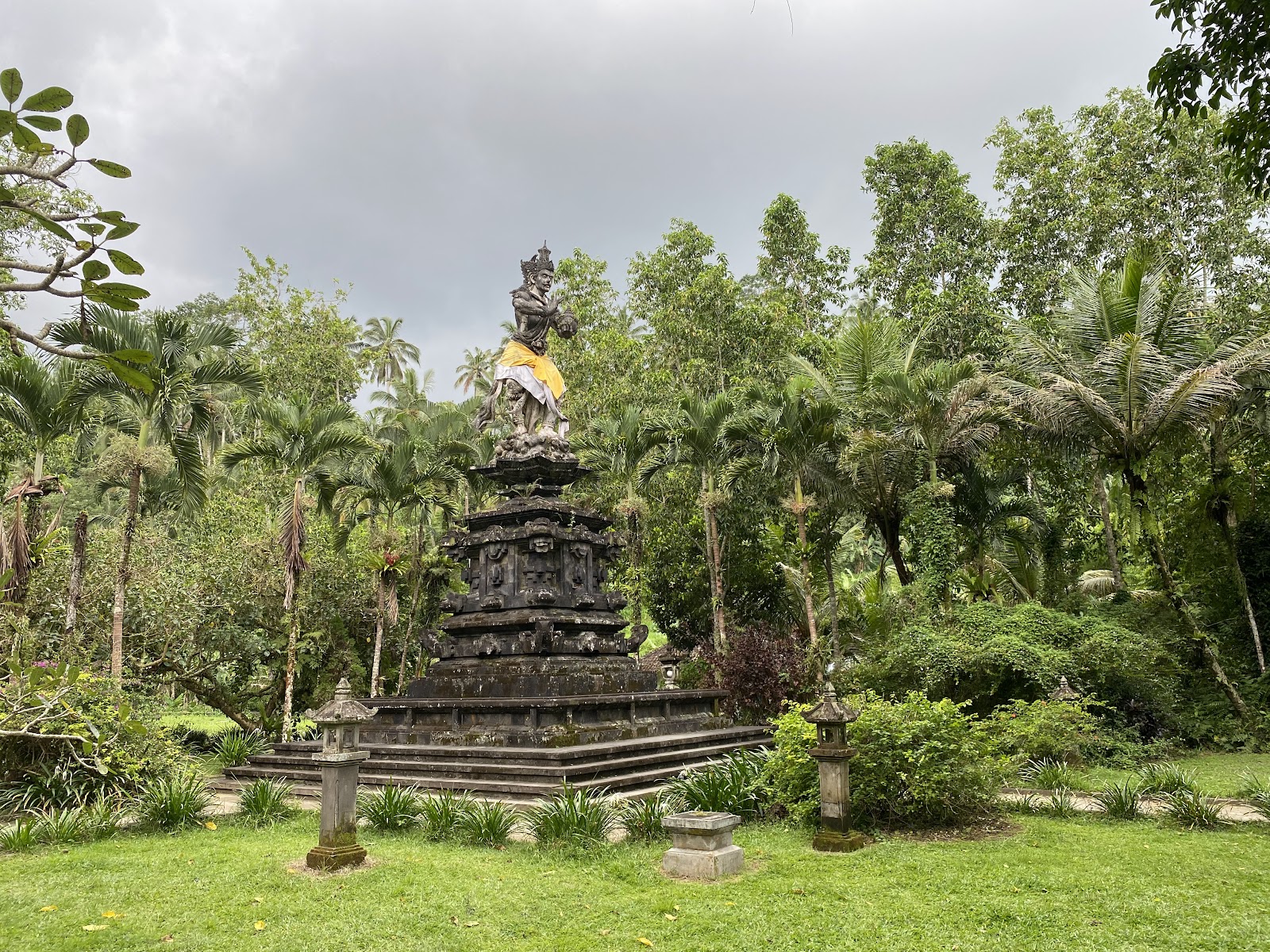 Храм Pura Tirta Empul