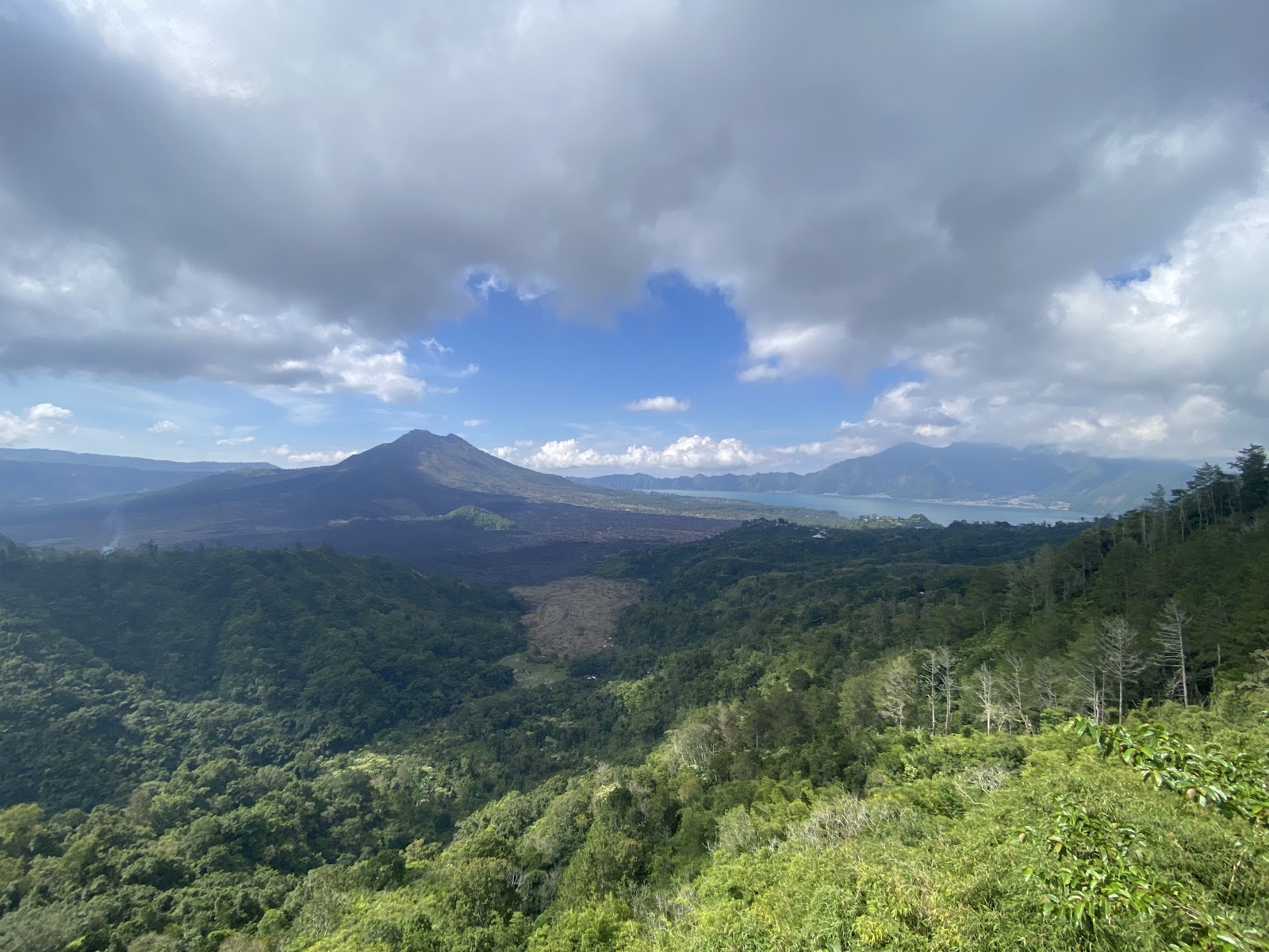 Вулкан Батур