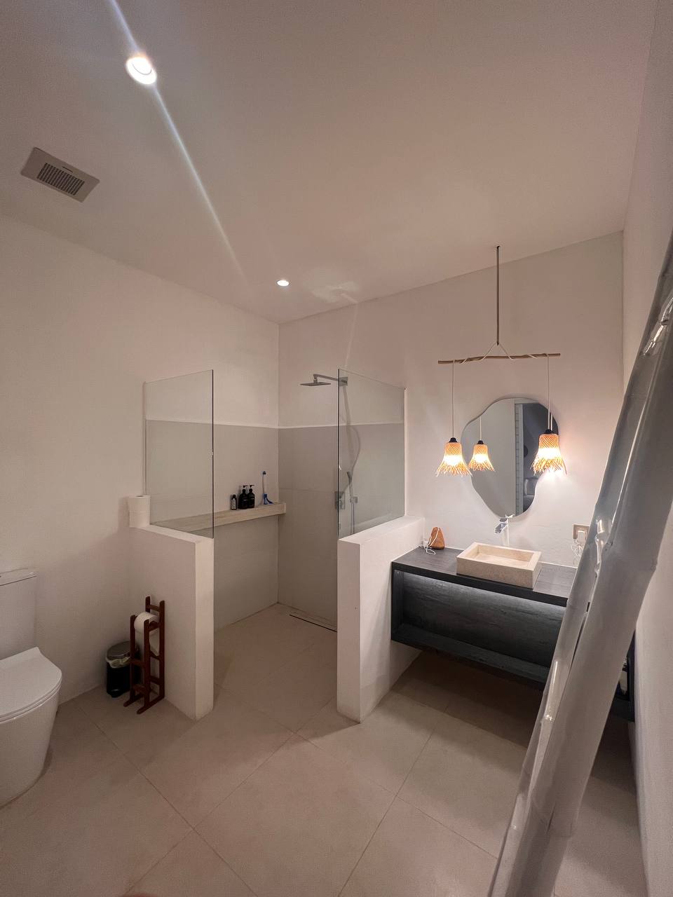 Вилла дизайнерская новая 4br вилла в сануре Санур 250м² 4 и более спален