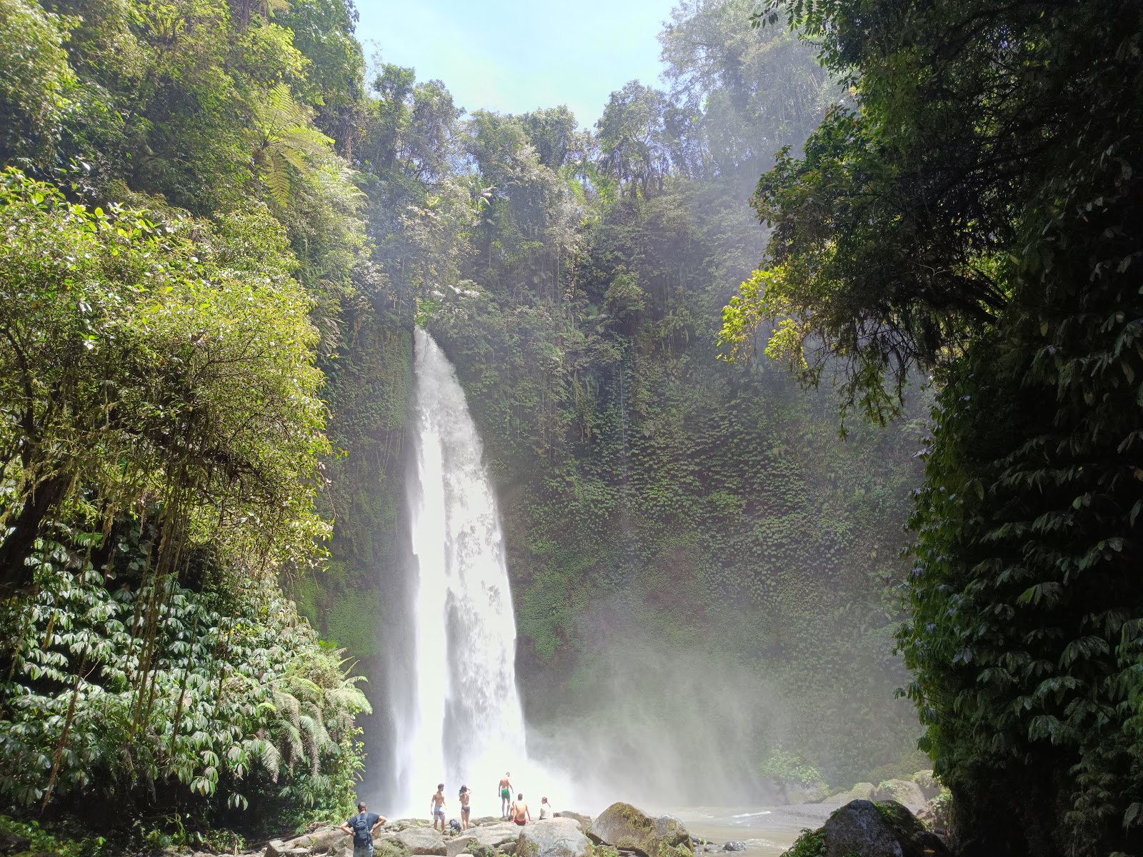 Водопад Nungnung