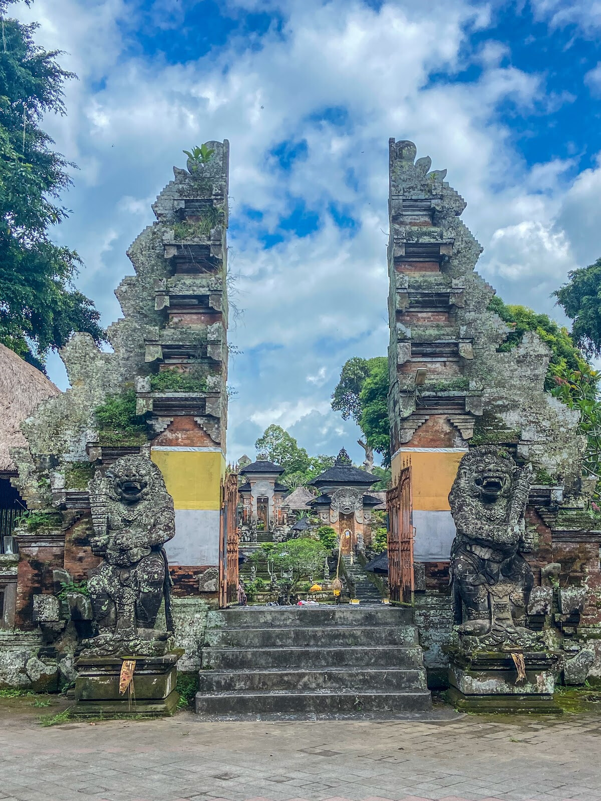 Pura Samuan Tiga