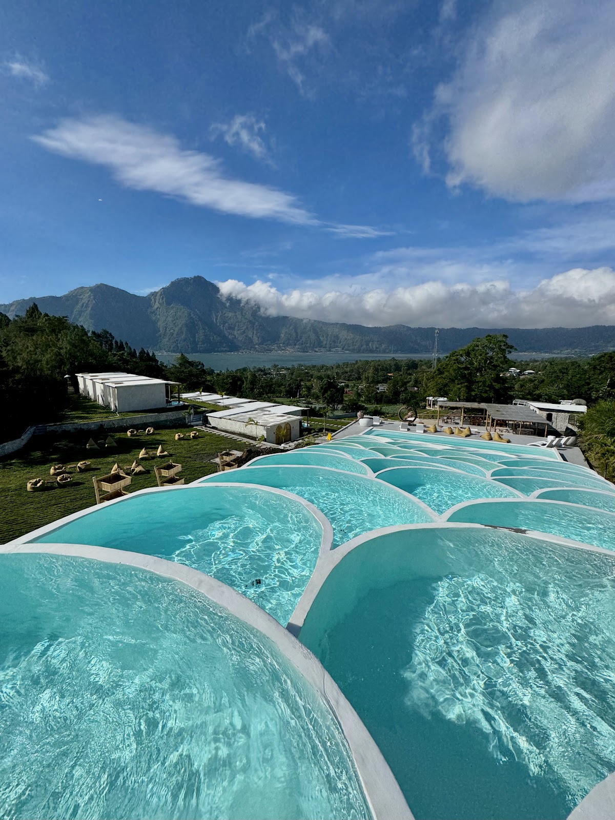 Cinze Villas and Hot Spring