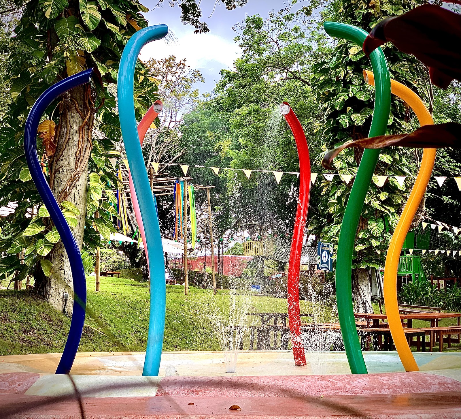 BIOSPHERE SCHOOL BALI : Preschool, Primary, Day Care & Playground