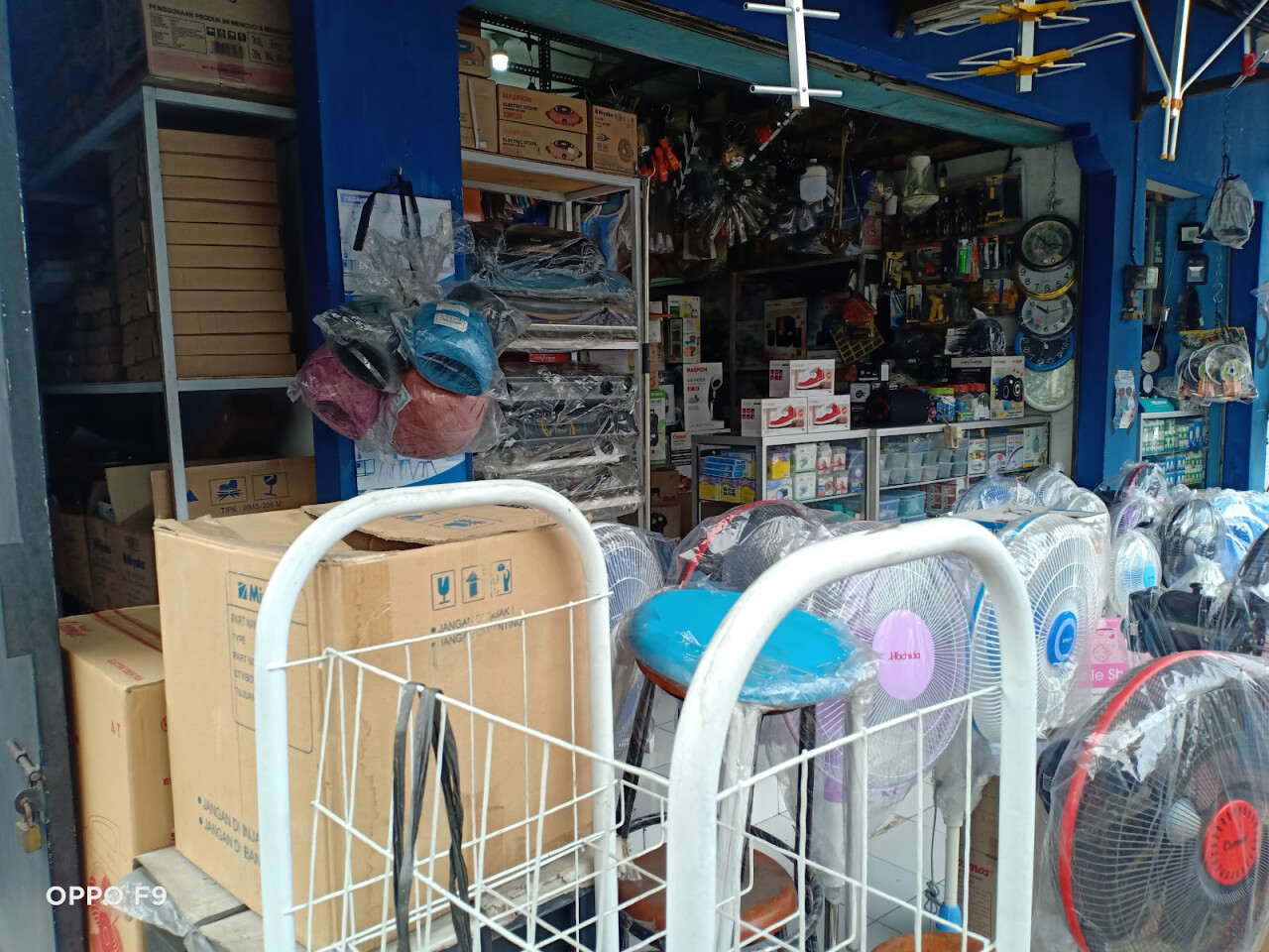 Canggu Plastic Shop