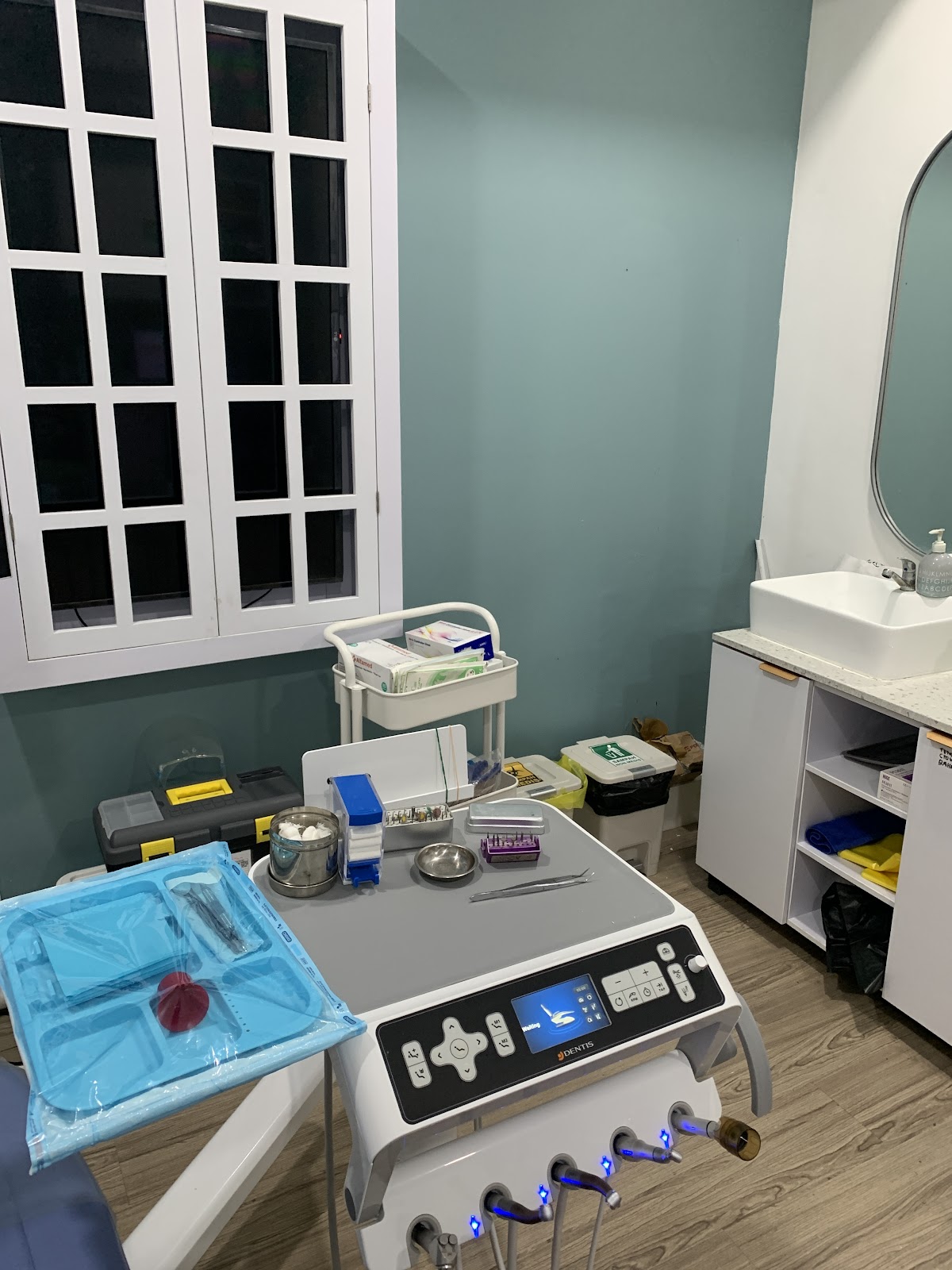 BIA (Bali Implant Aesthetic) Dental Center