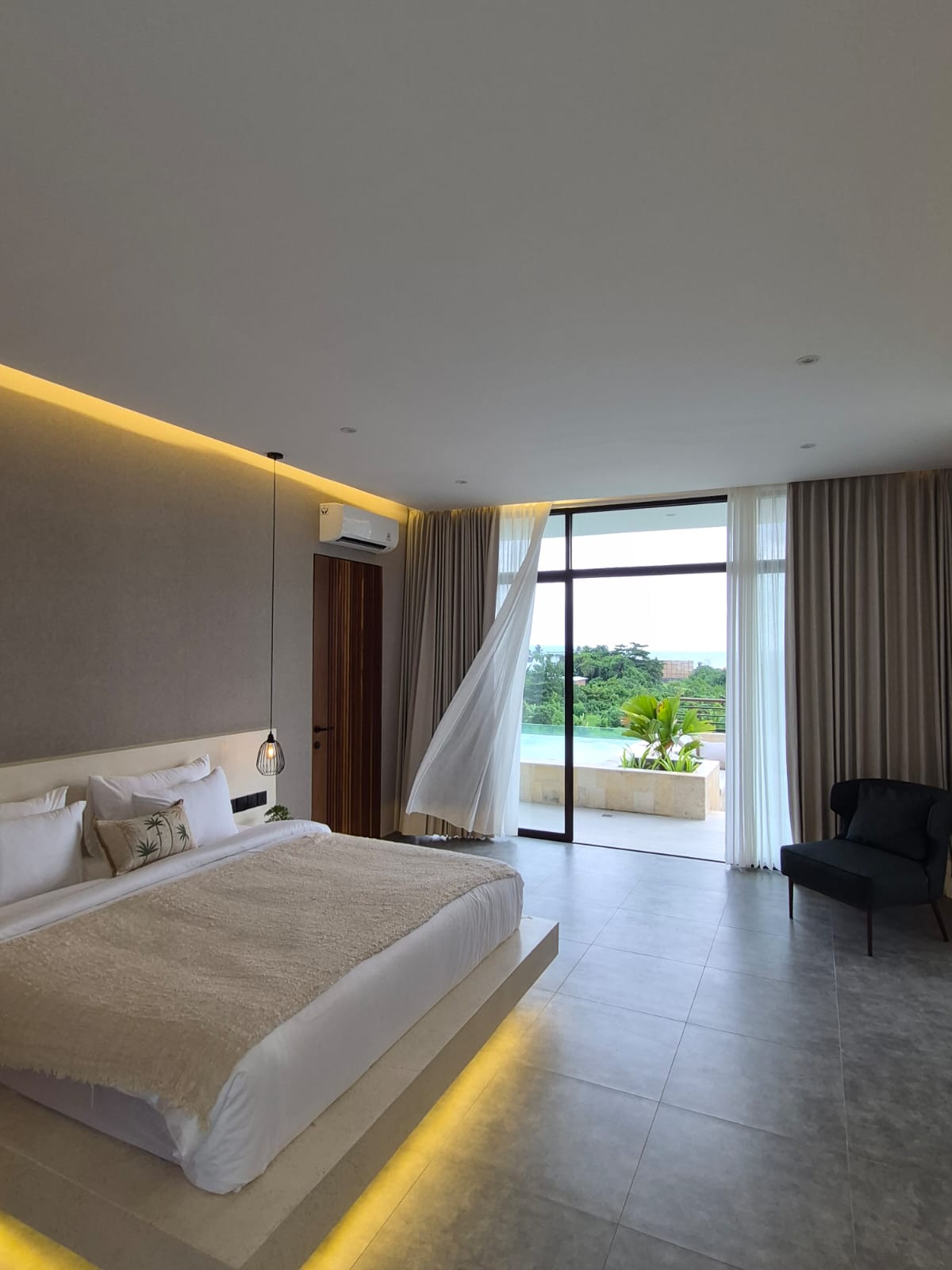 Вилла новая вилла/ вид на океан/джакузи и rooftop Чангу 488м² 4 и более спален