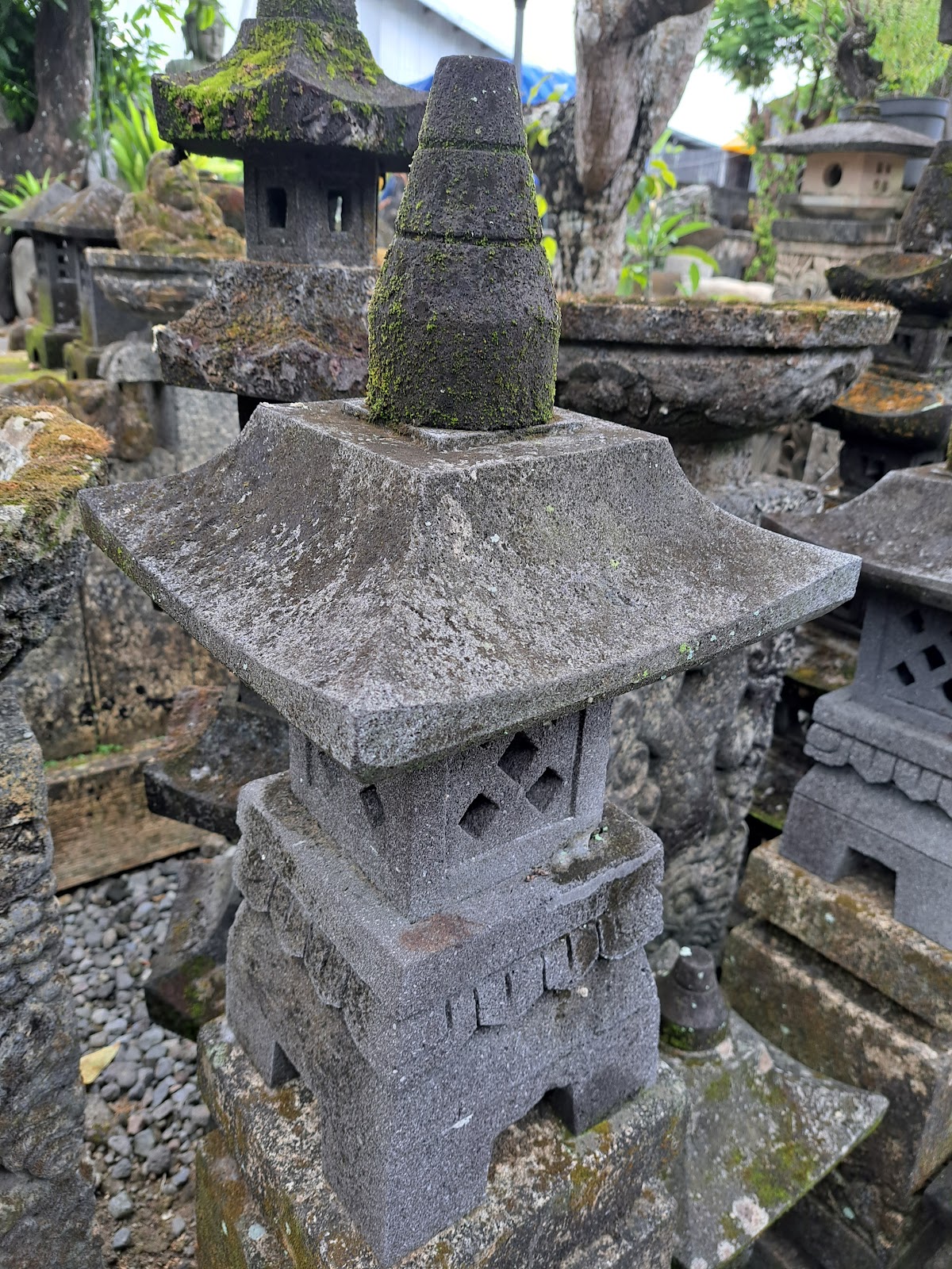 Магазин Роте Адхи (Rote Adhi)