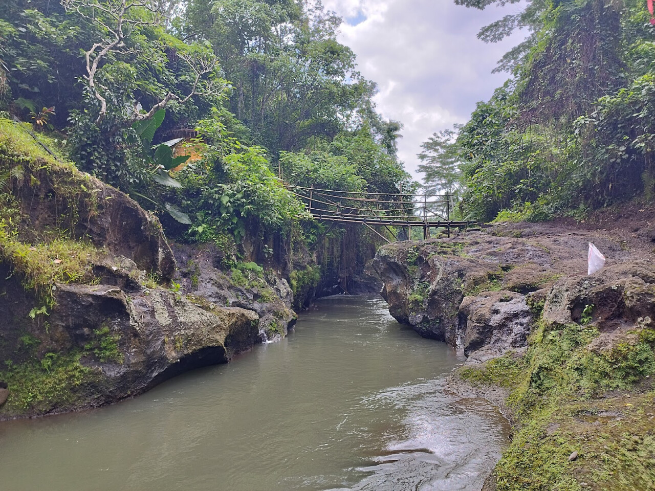 Uma Anyar Waterfall