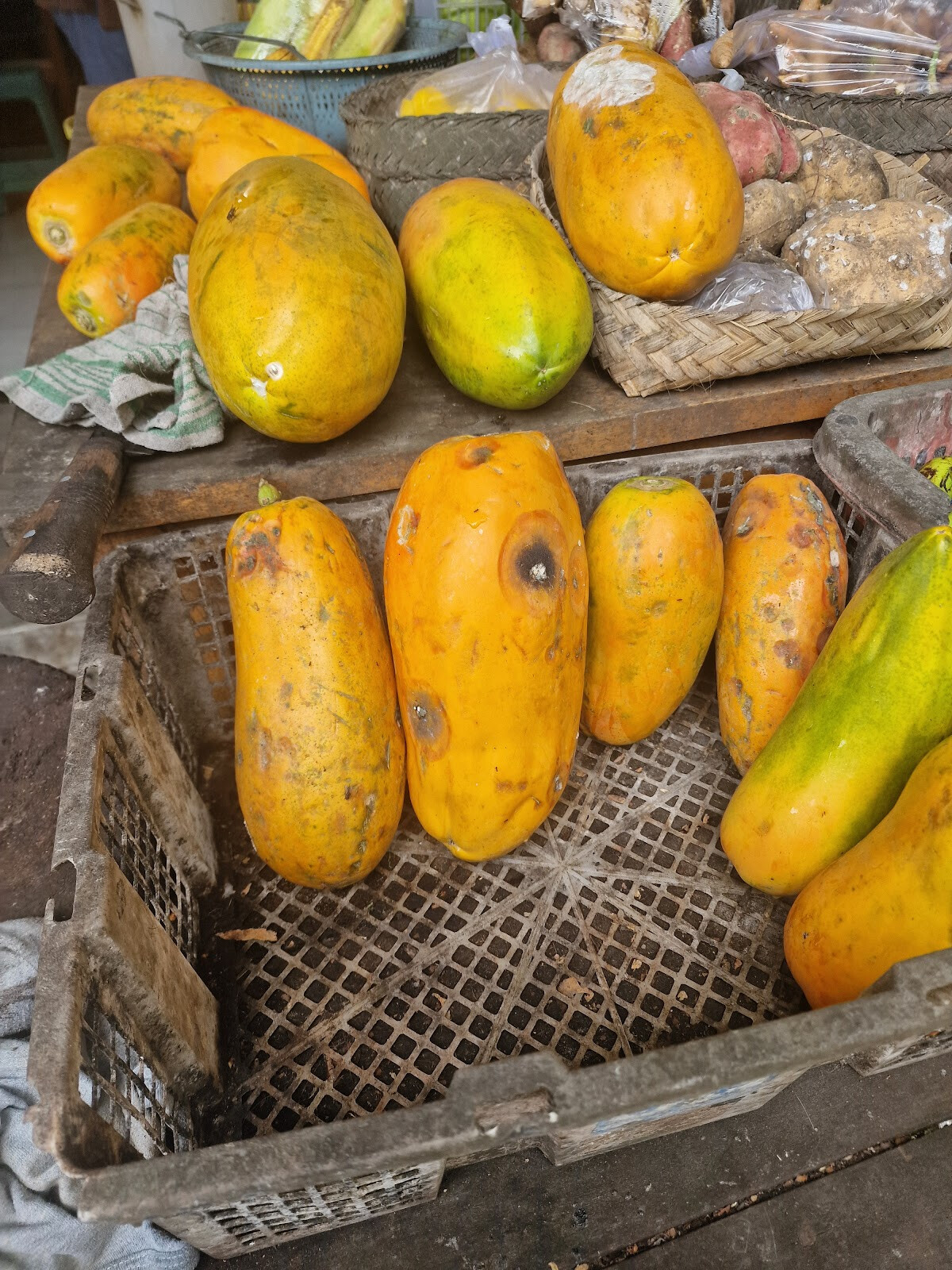 Komang Fruit Shop