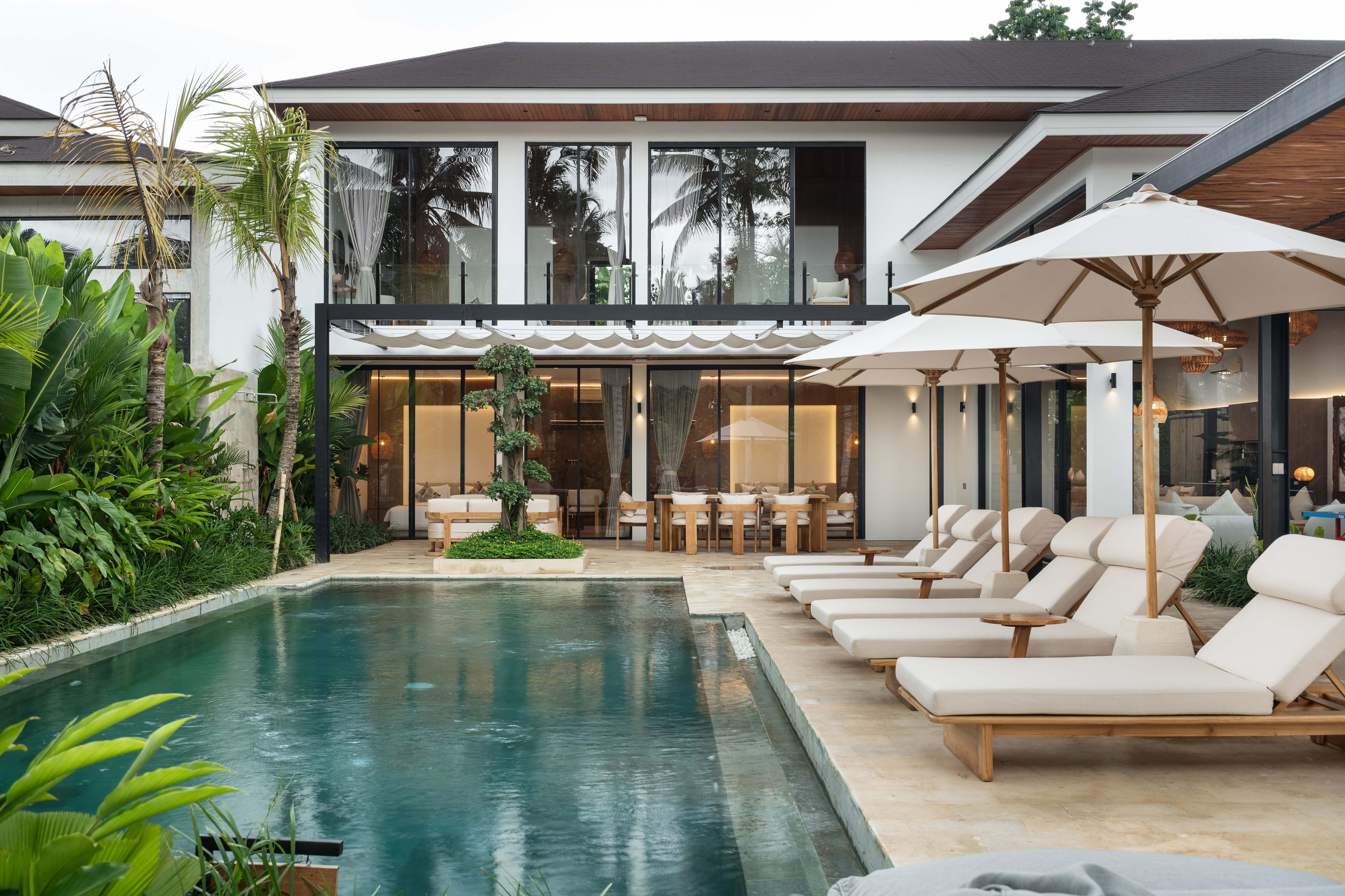 Вилла 4-спальная вилла с 44 м² гидромассажным бассейном Ubud 222м² 4 и более спален