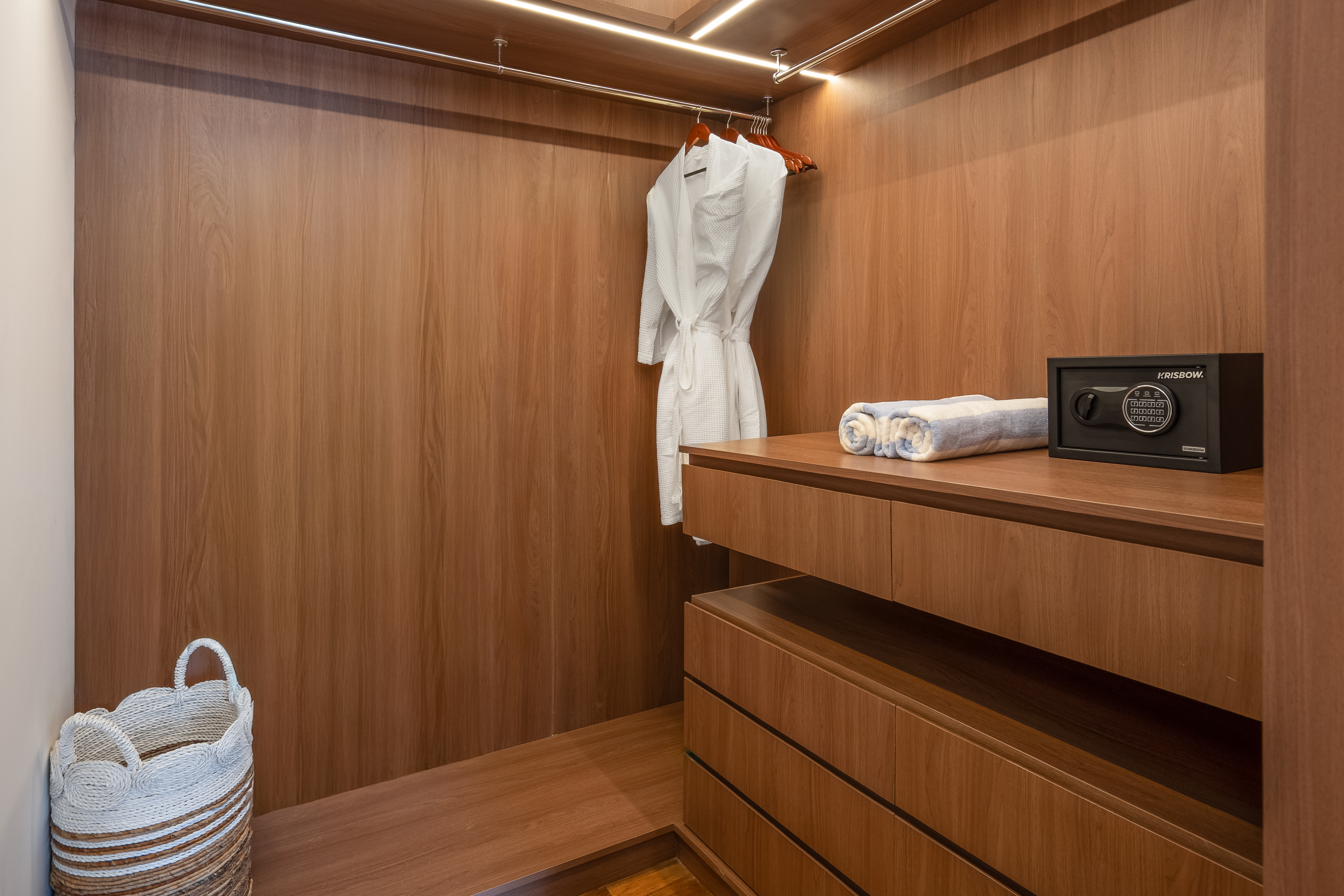 Вилла 4-спальная вилла с 44 м² гидромассажным бассейном Ubud 222м² 4 и более спален