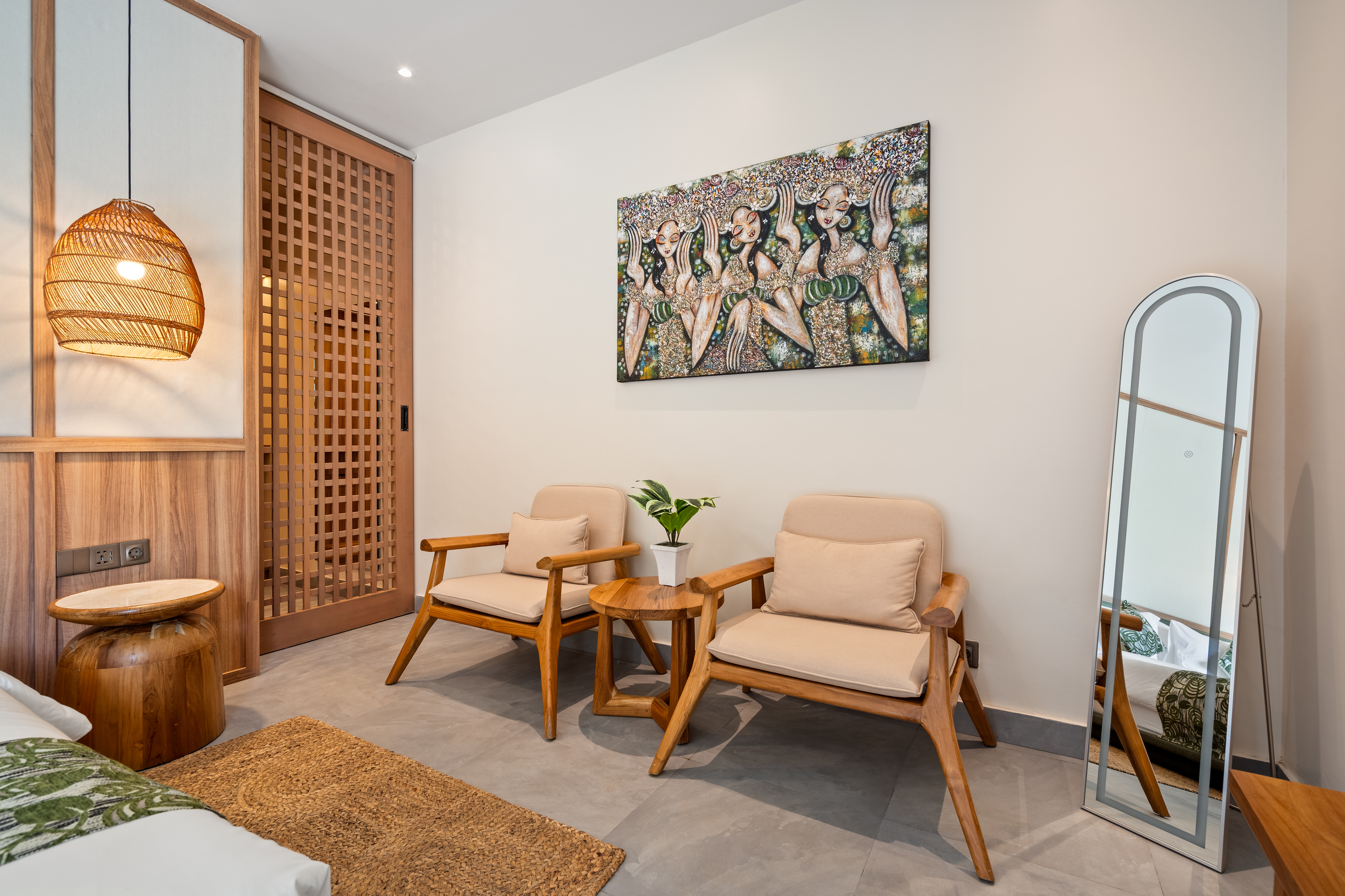 Вилла 5-спальная вилла с бассейном 65 м² и караоке-залом Убуд 347м² 4 и более спален