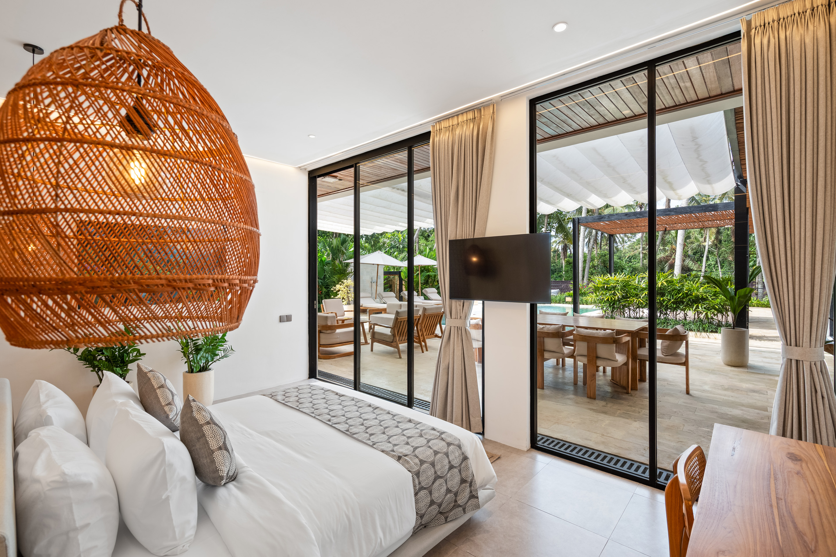 Вилла 5-спальная вилла с бассейном 43 м² и караоке Убуд 264м² 4 и более спален