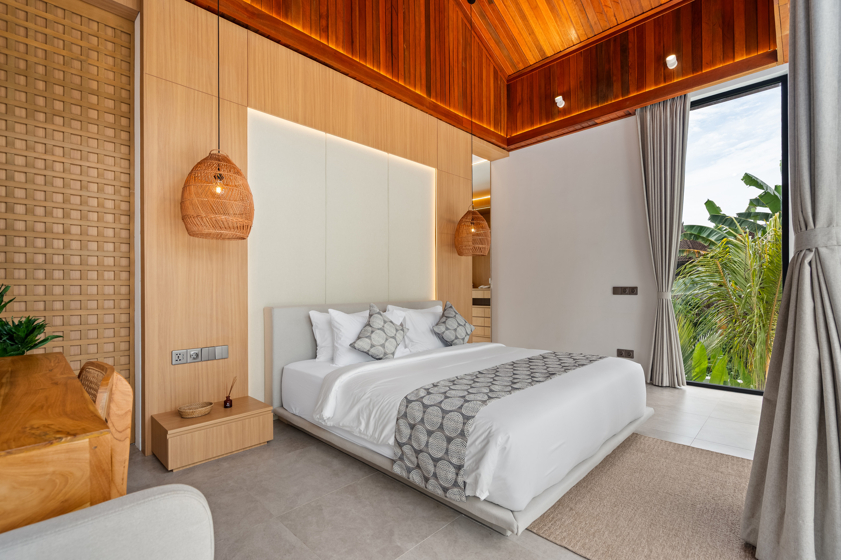 Вилла 5-спальная вилла с бассейном 43 м² и караоке Убуд 264м² 4 и более спален