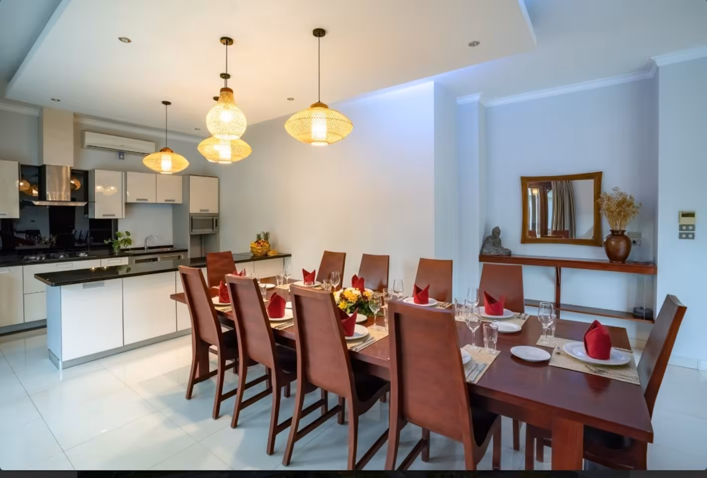 Вилла villa@restauraunt_business Чангу 1200м² 4 и более спален