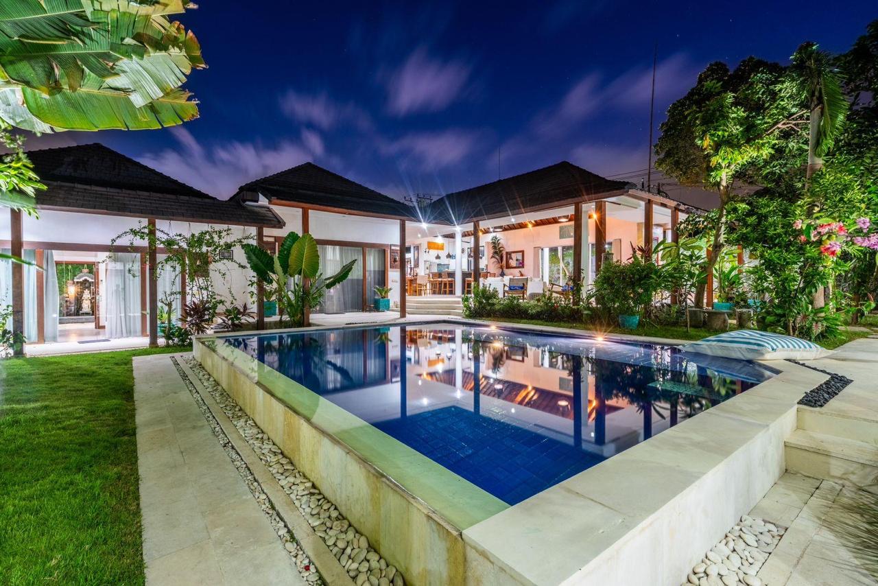 Вилла villa areca Керобокан 425м² 4 и более спален