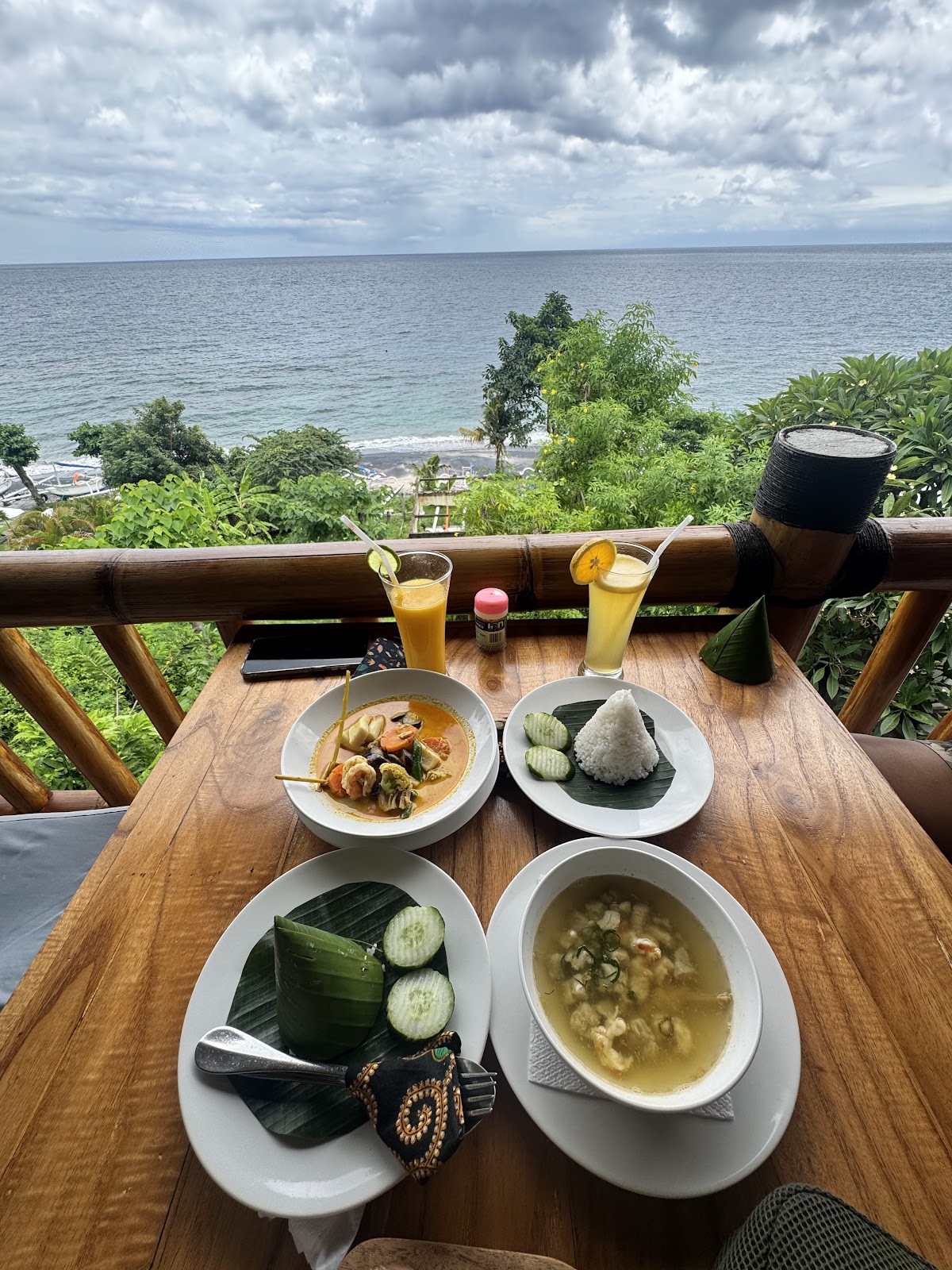 Ibus Sea View Warung