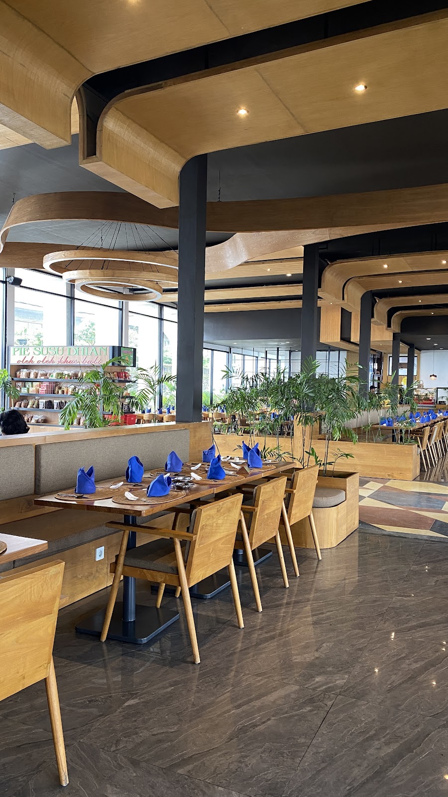 Puncak Sari Rumah Makan