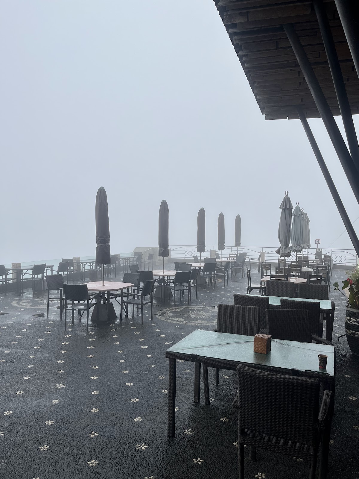 Puncak Sari Rumah Makan