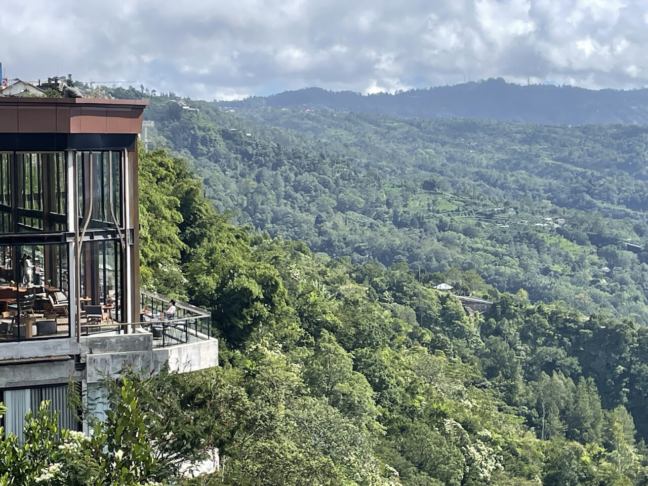 Restoran Gunung Sari