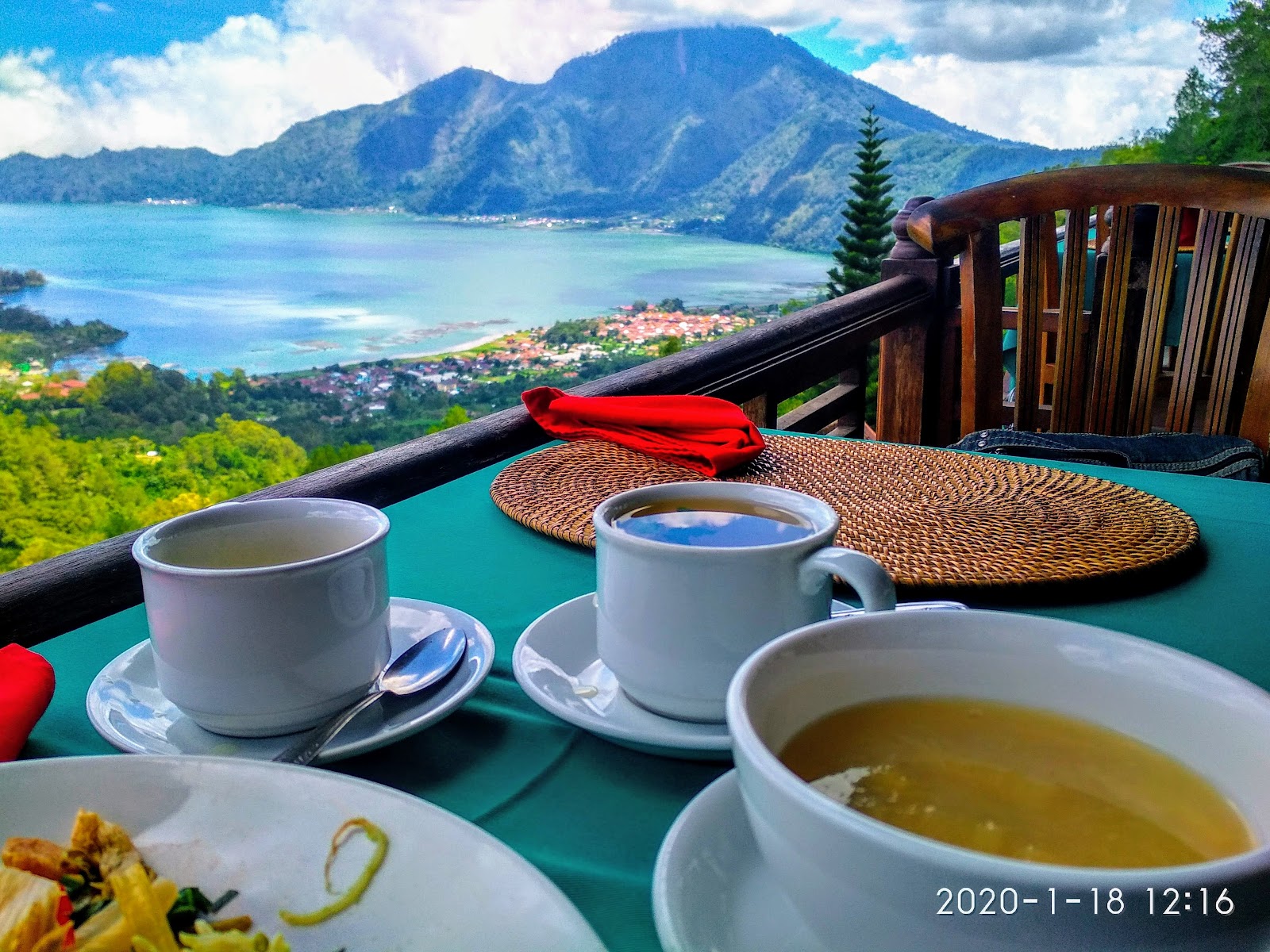 The Lookout Resto & Bar