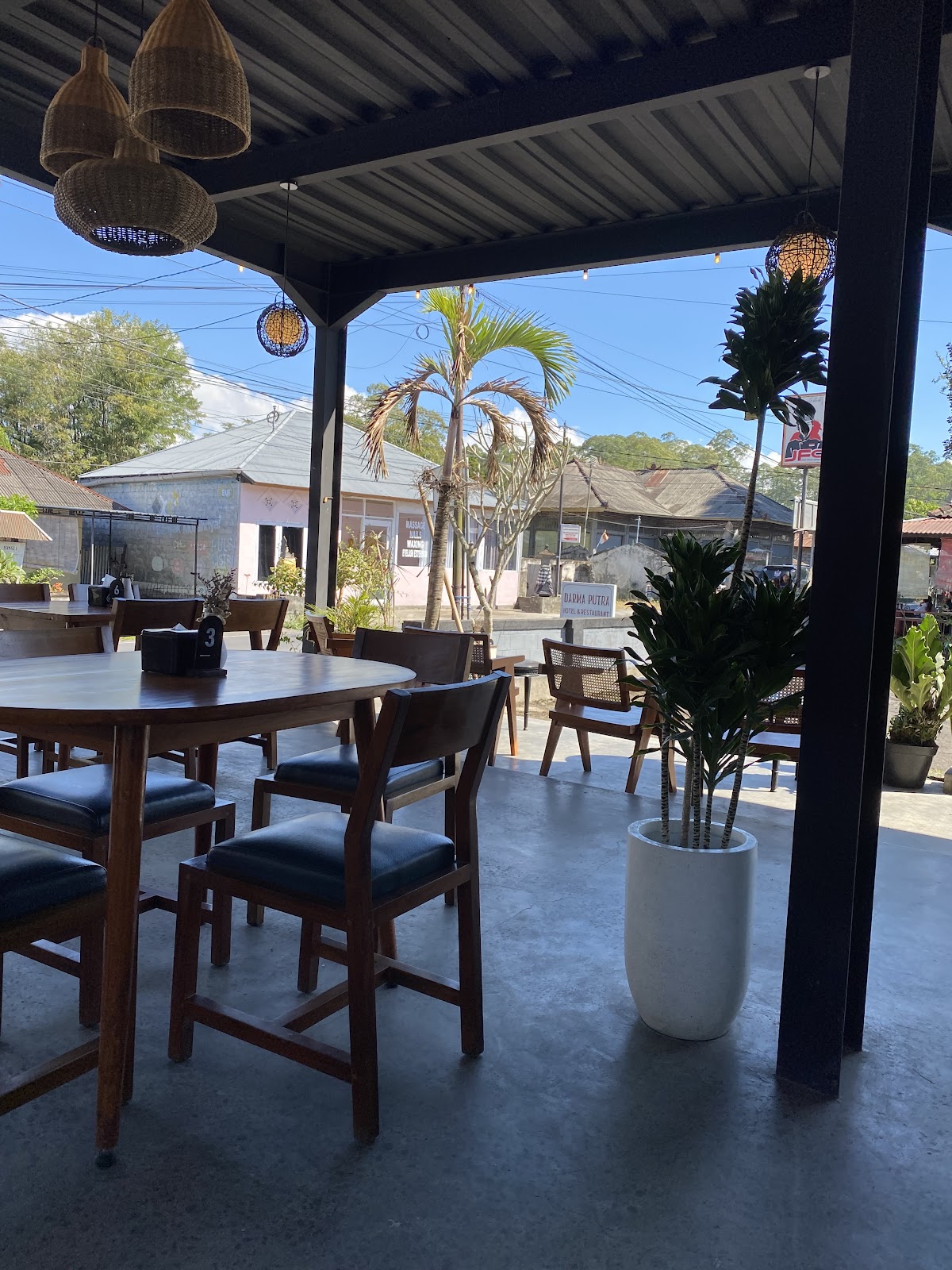 BD Resto and Bar ( Japanese , Western, and Asian Food )