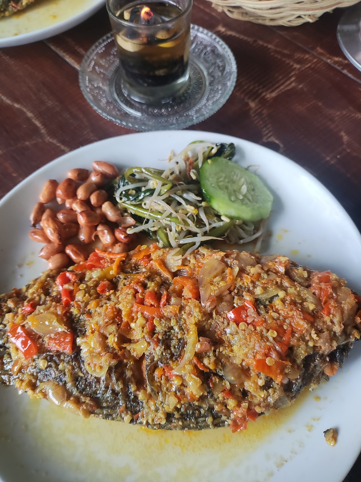 Warung Makan Telaga Biru Food & Drink