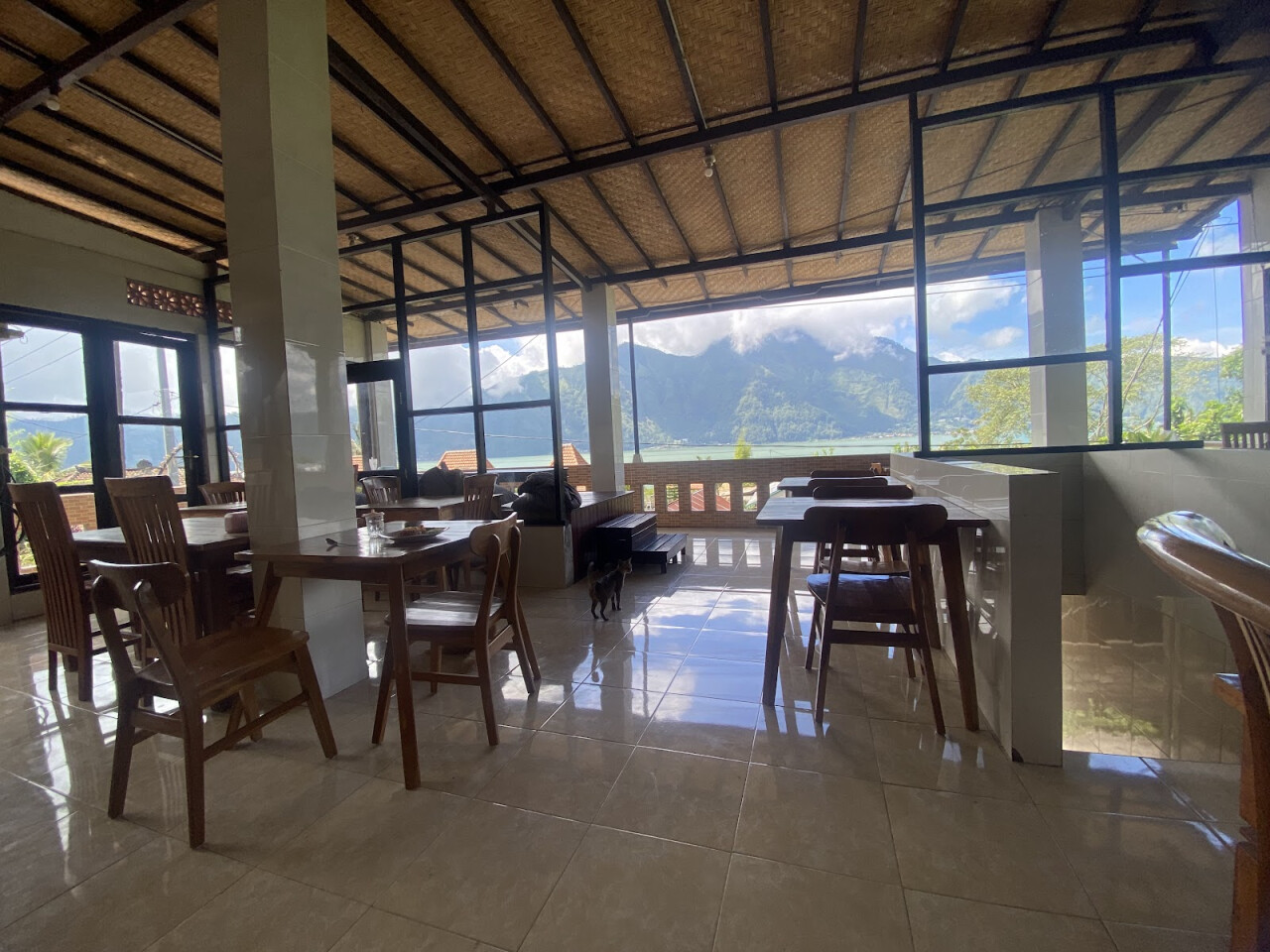 Warung Makan Volcano Mesari and Guesthouse