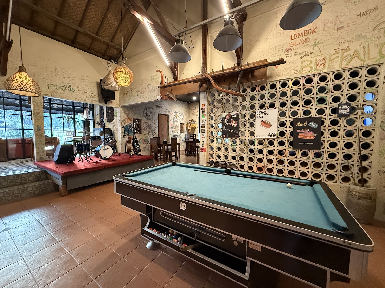 Joenat's Treasure Fun Bar and Grill