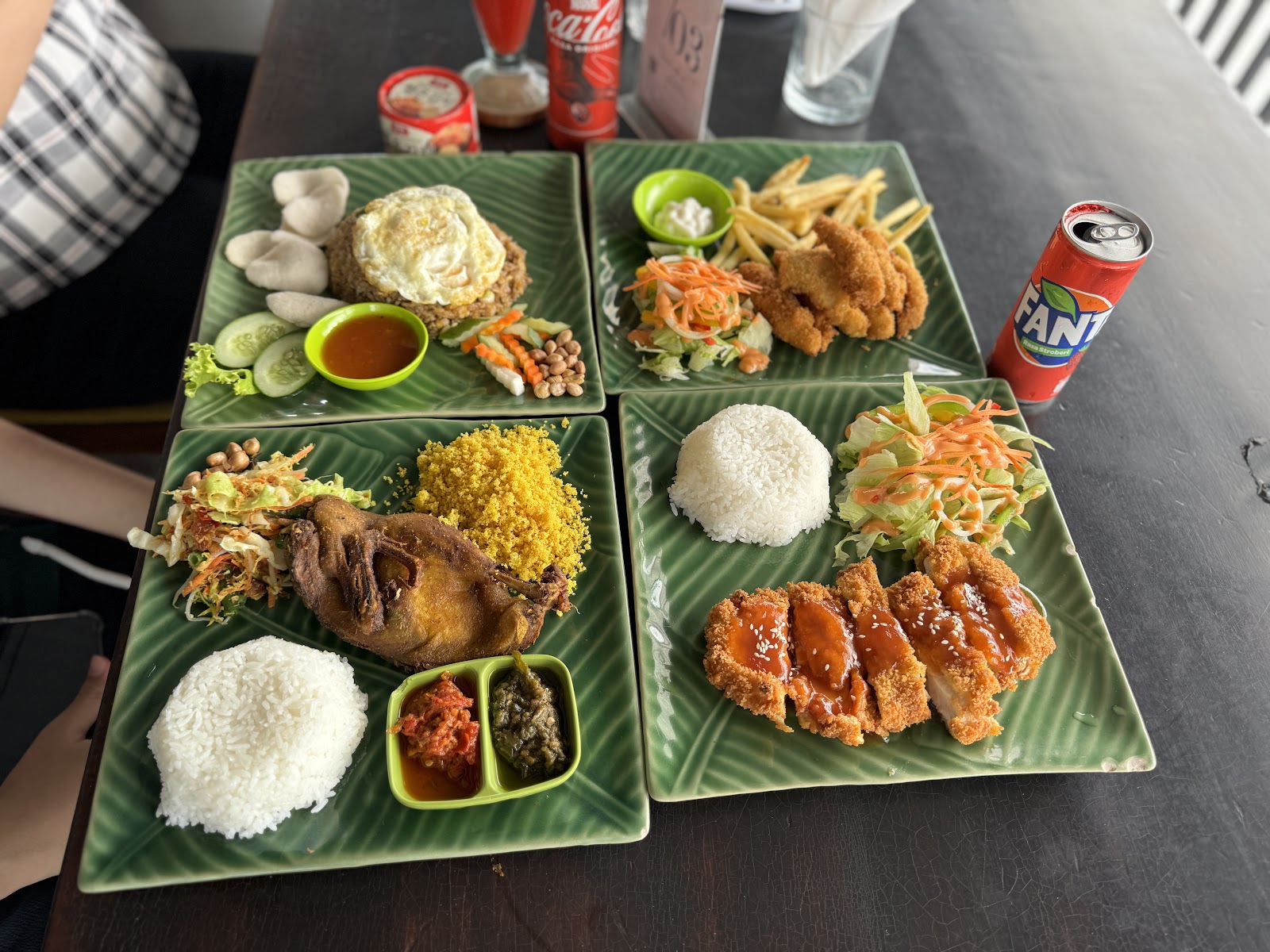 De Danau lake view restaurant