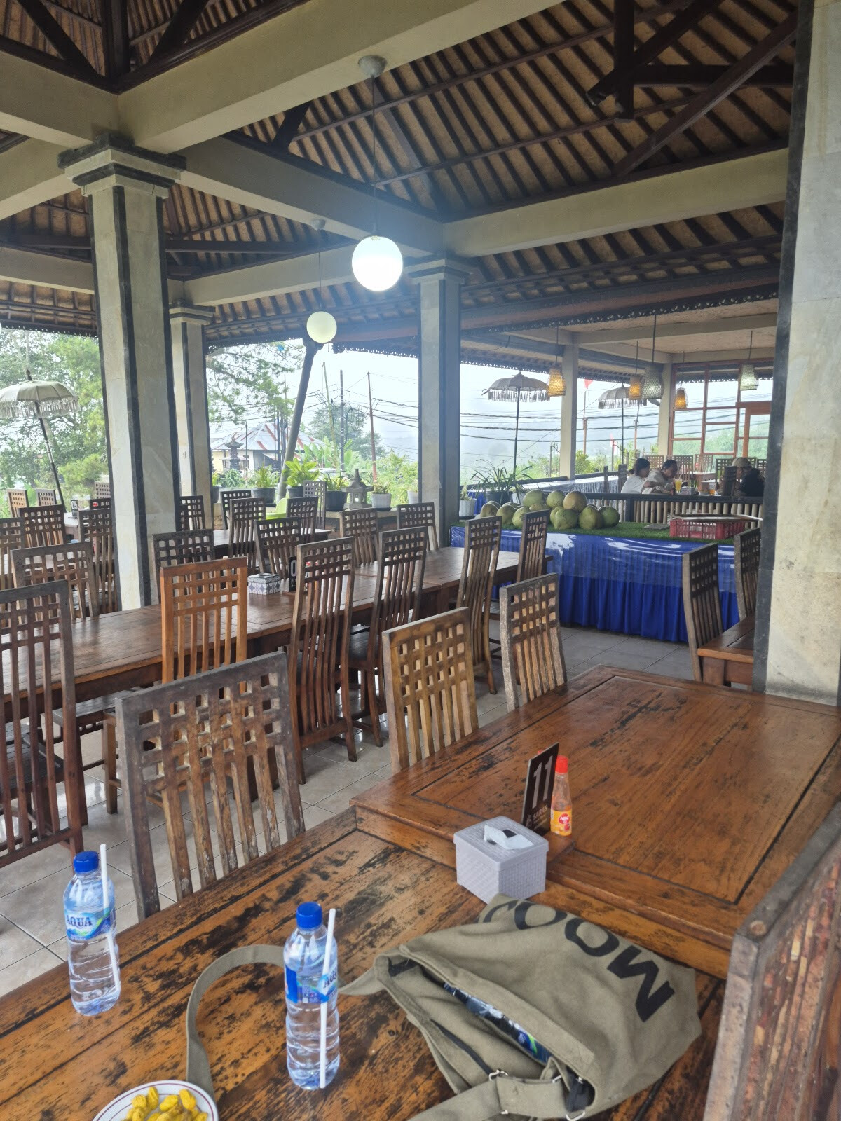 Saras Restaurant