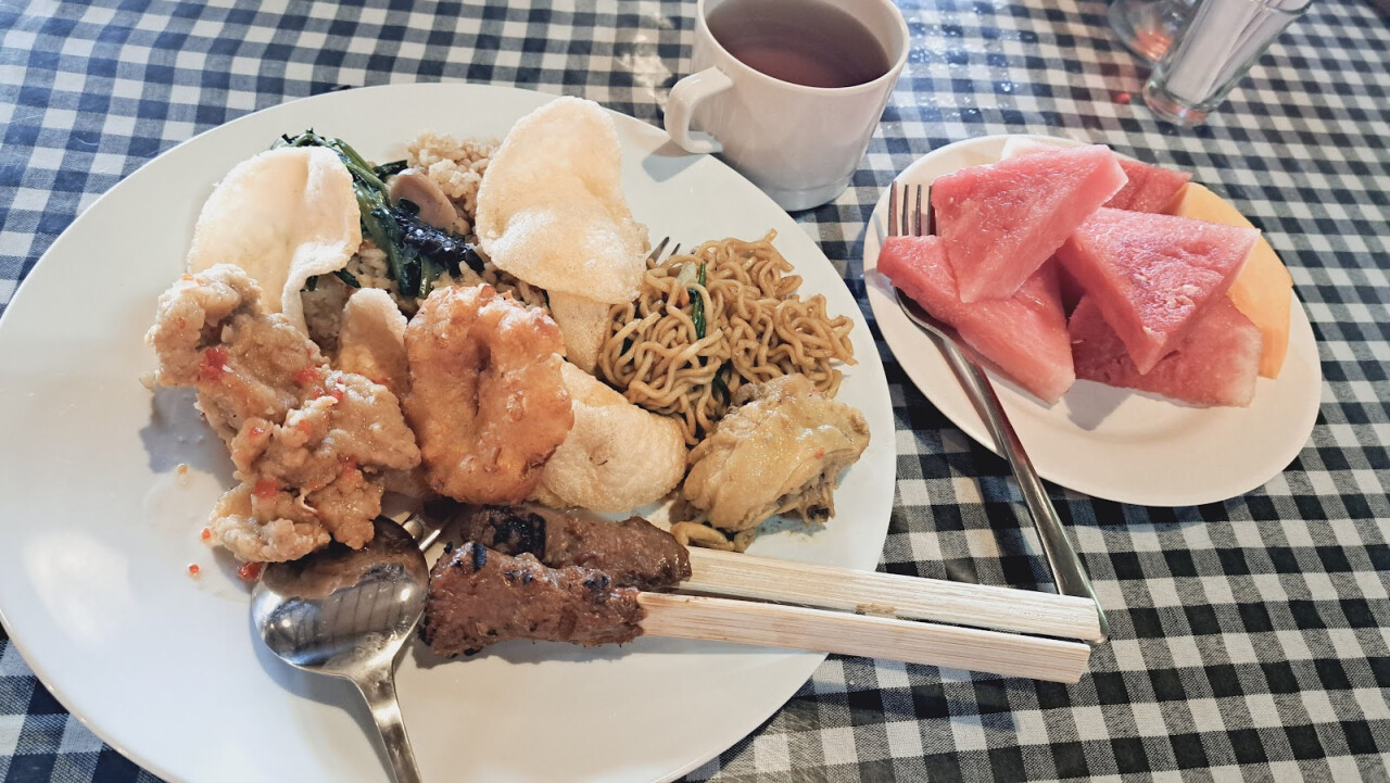Mentari Restoran ᬫᭂᬦ᭄ᬢᬭᬶᬭᬾᬲ᭄ᬢᭀᬭᬦ᭄